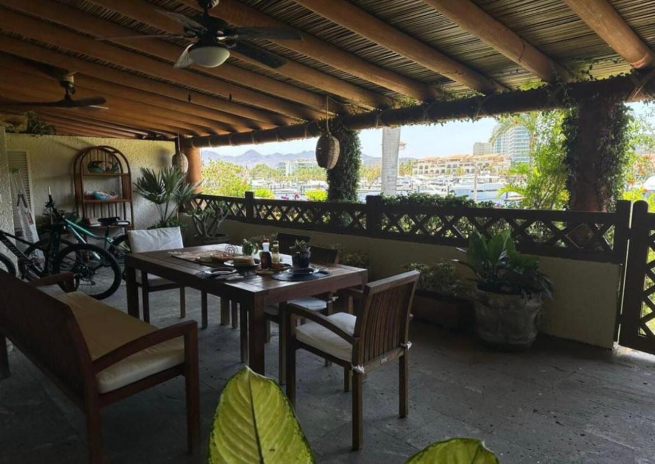 Marina-Access Apartment in peaceful Ixtapa