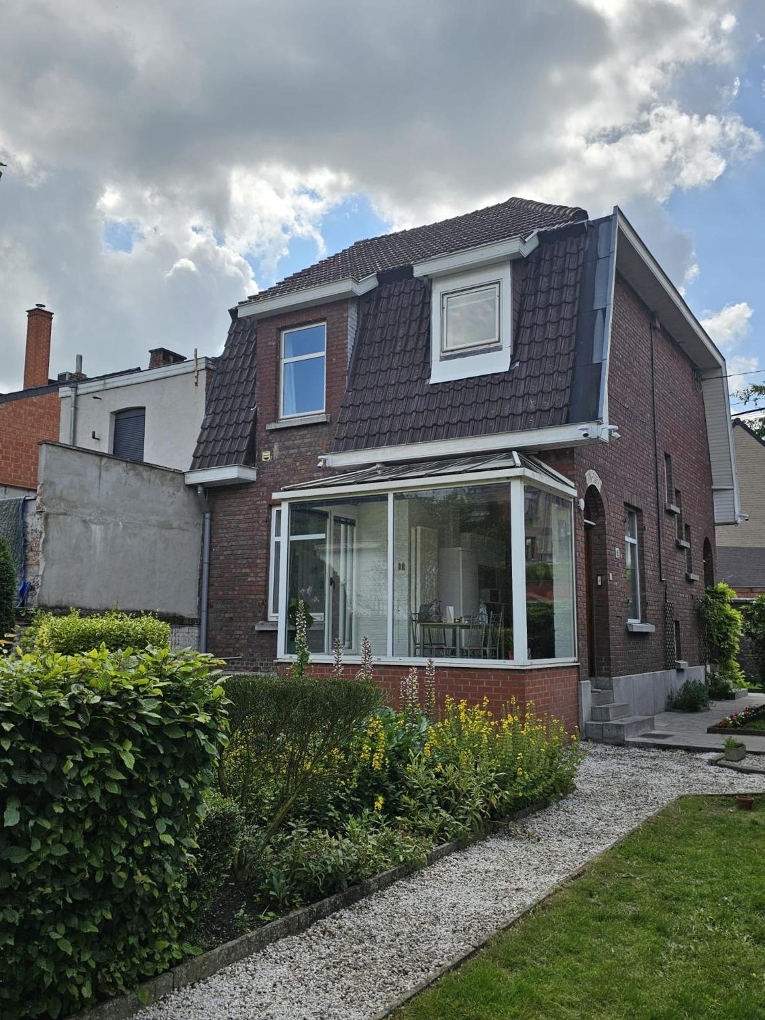 Maison 3 chambres, garage et jardin