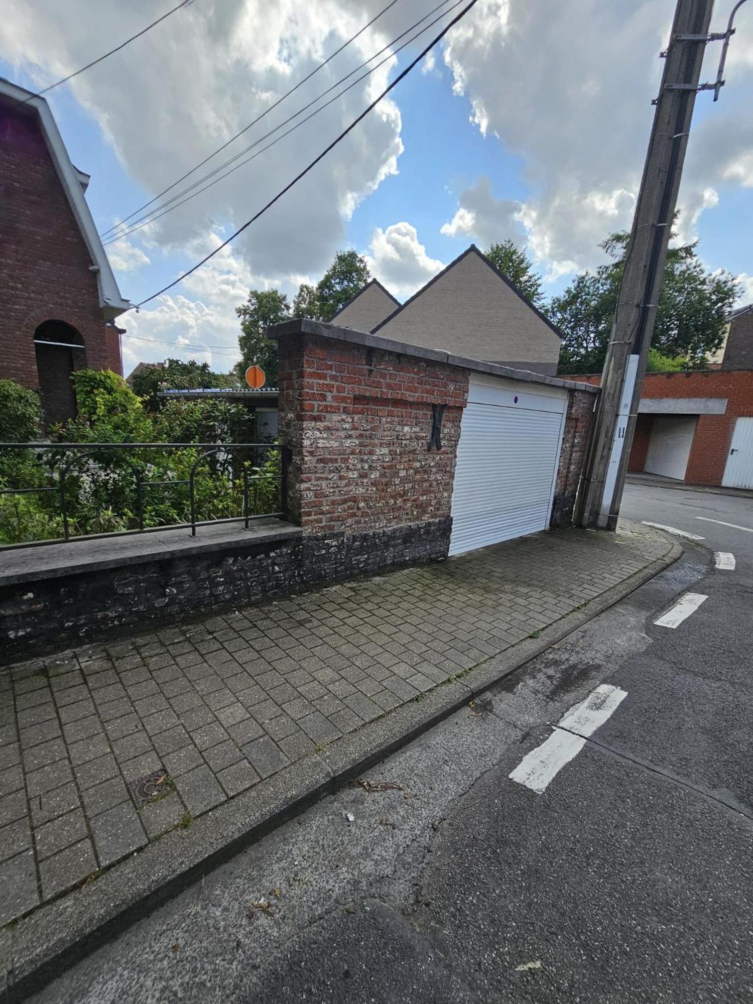 Maison 3 chambres, garage et jardin