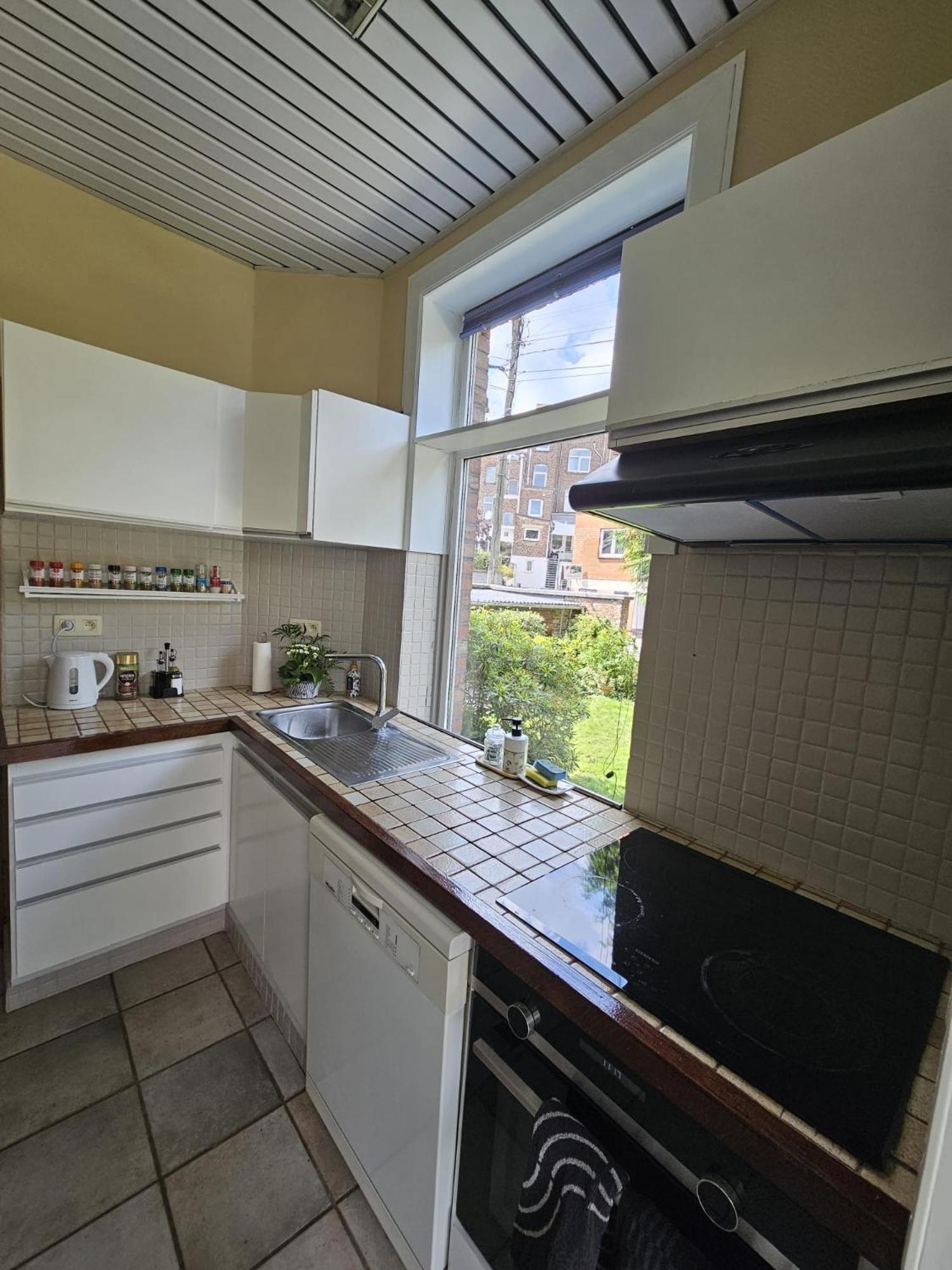 Maison 3 chambres, garage et jardin