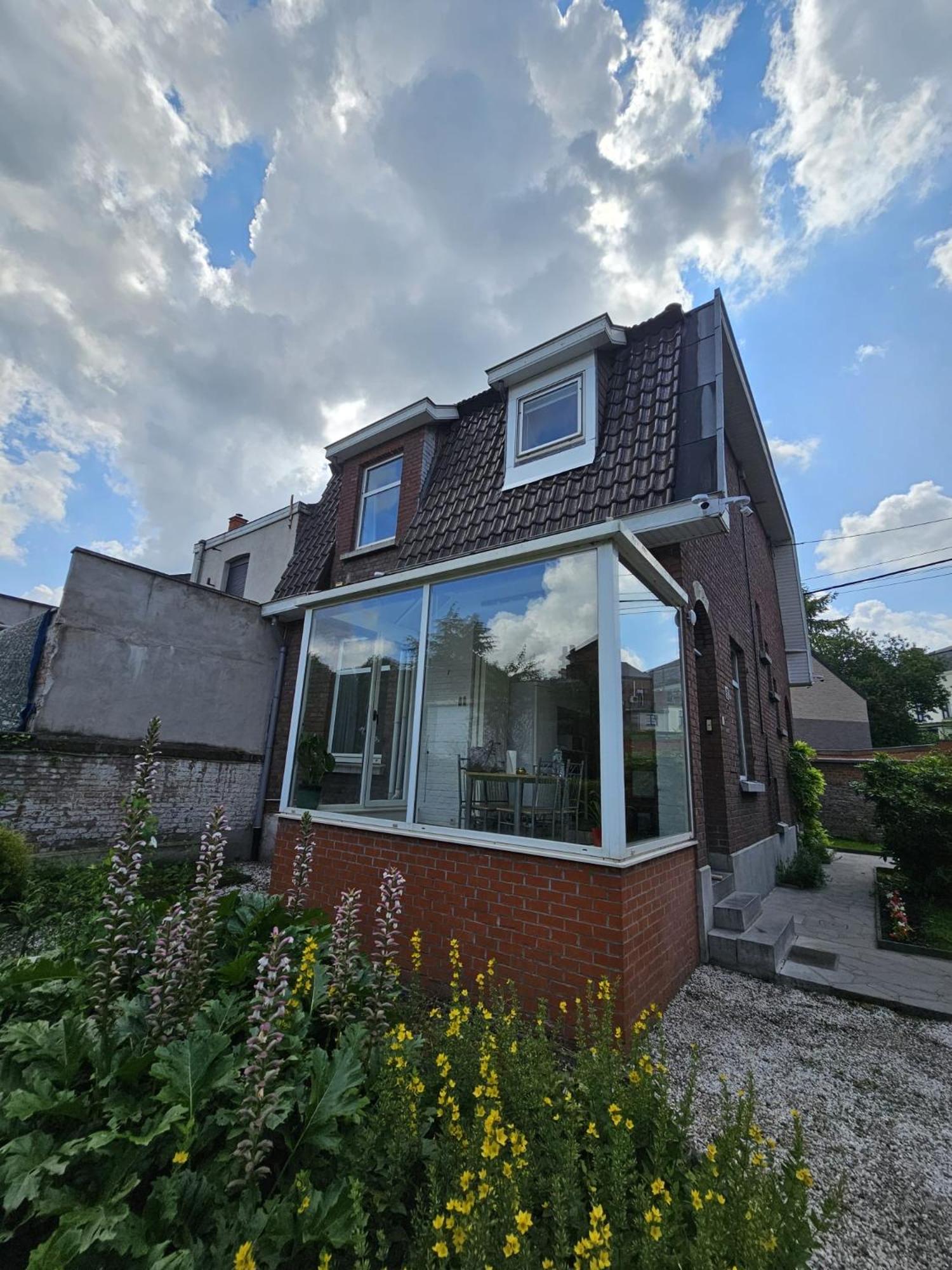 Maison 3 chambres, garage et jardin