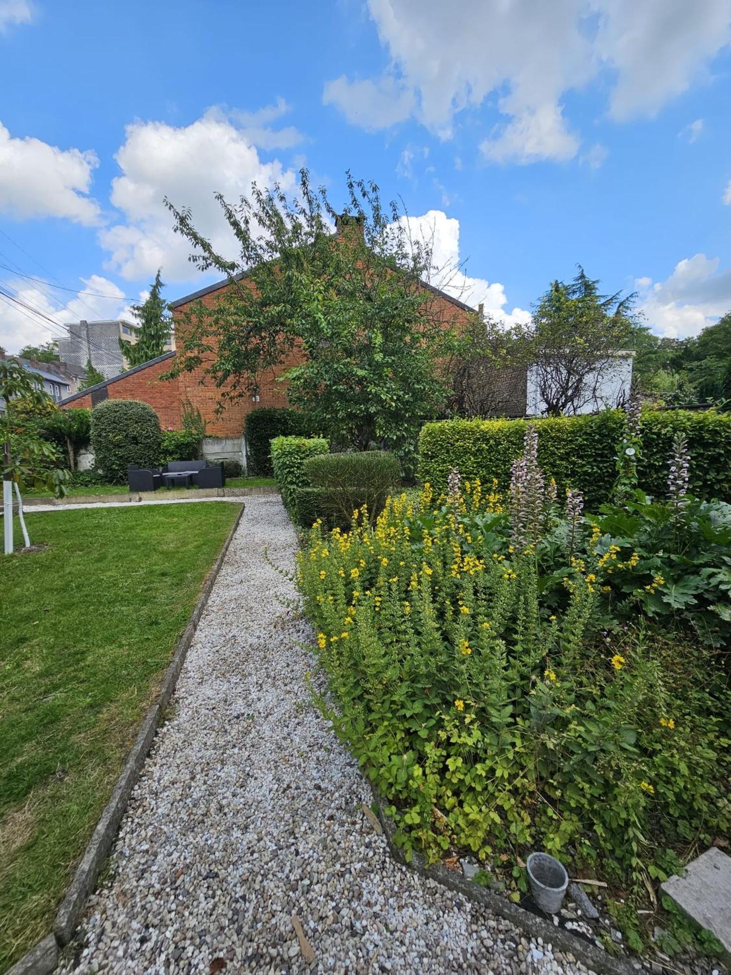 Maison 3 chambres, garage et jardin
