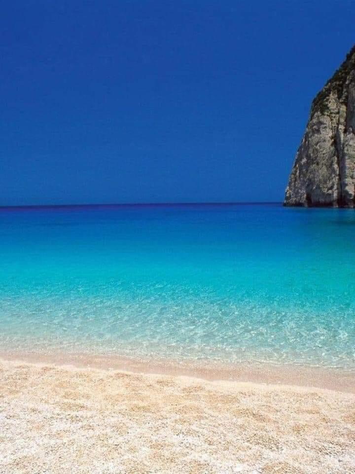 Voula's Loft in Lefkas Town view 4