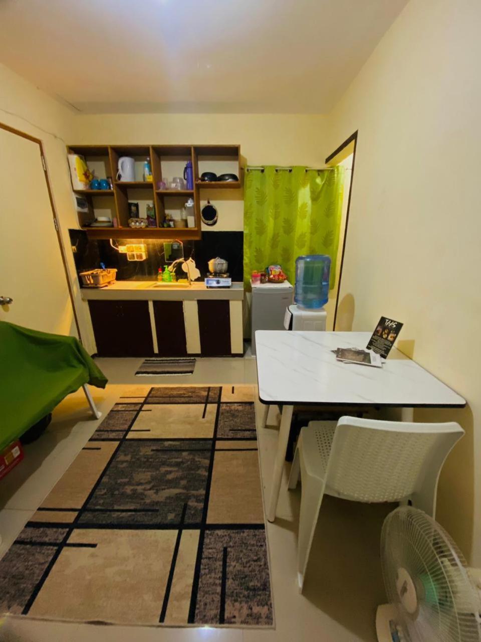 Chris' Place near Lio Beach