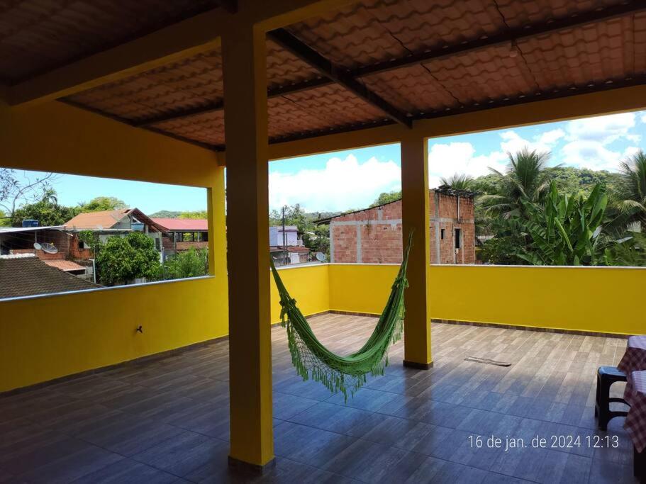 Casa, amplo terraço, churrasqueira, 8 pessoas