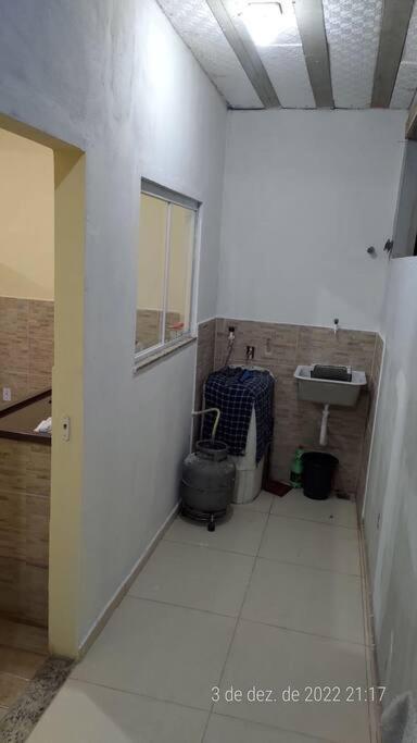 Casa, amplo terraço, churrasqueira, 8 pessoas