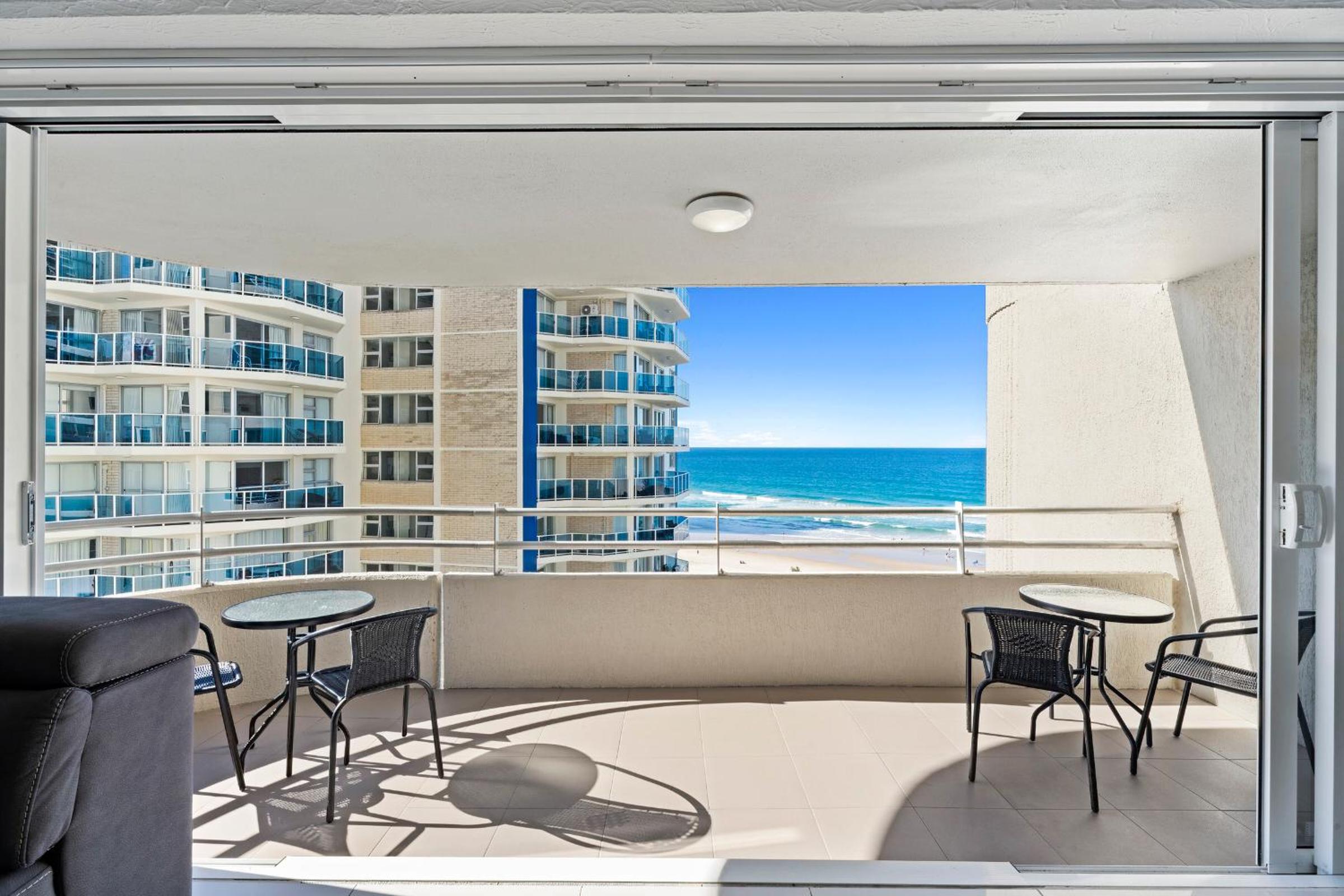 Zenith Apartments - Q Stay