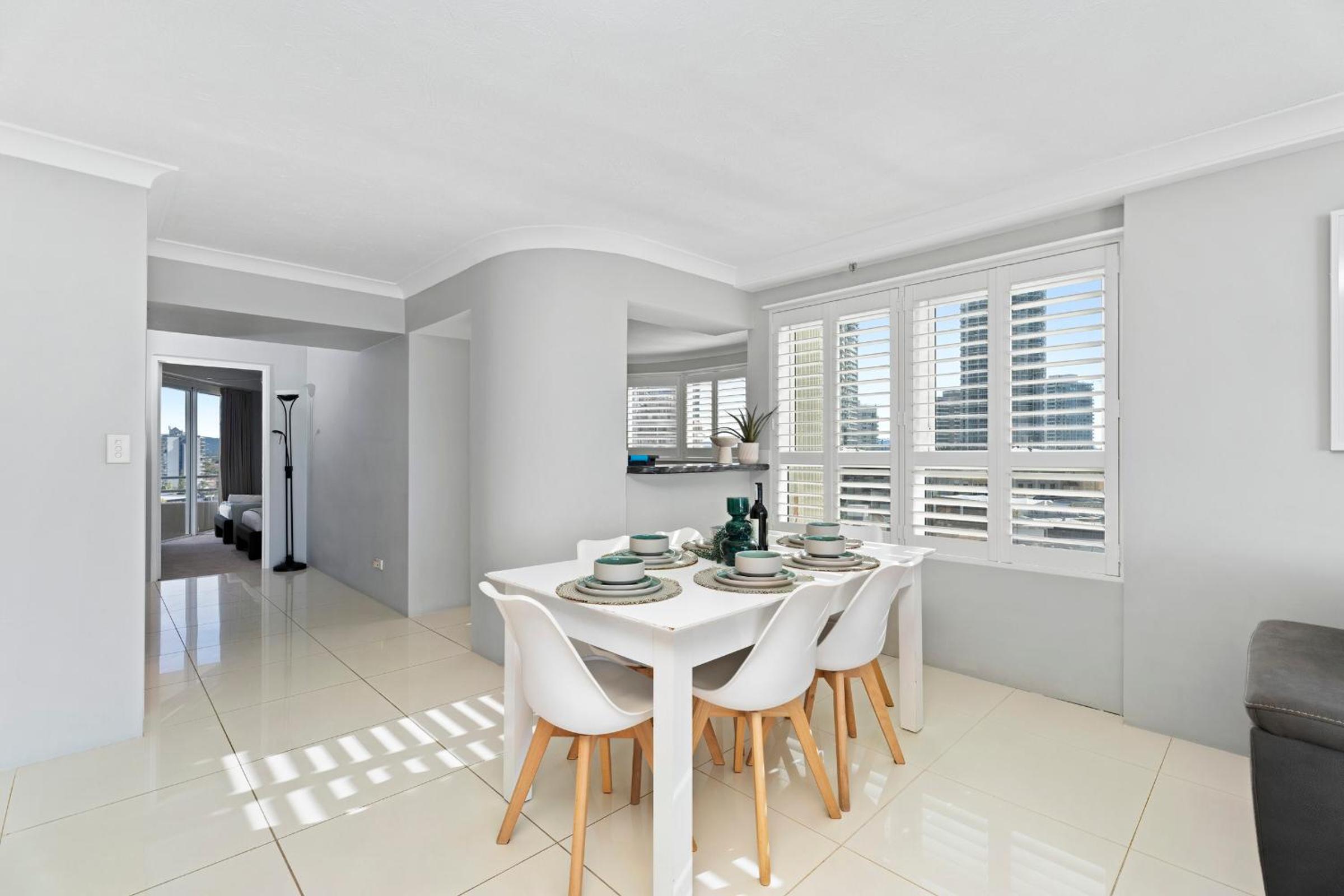 Zenith Apartments - Q Stay
