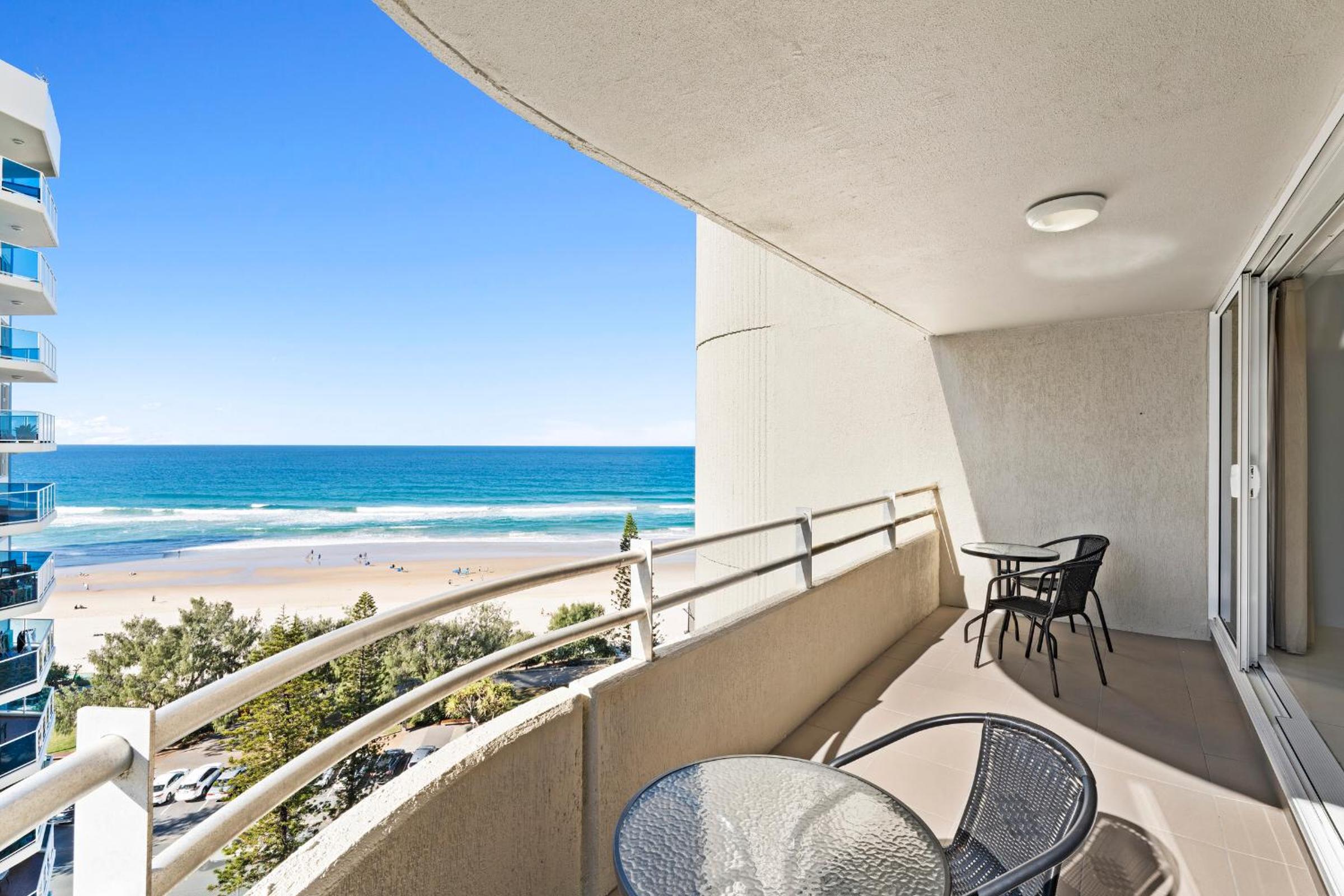 Zenith Apartments - Q Stay