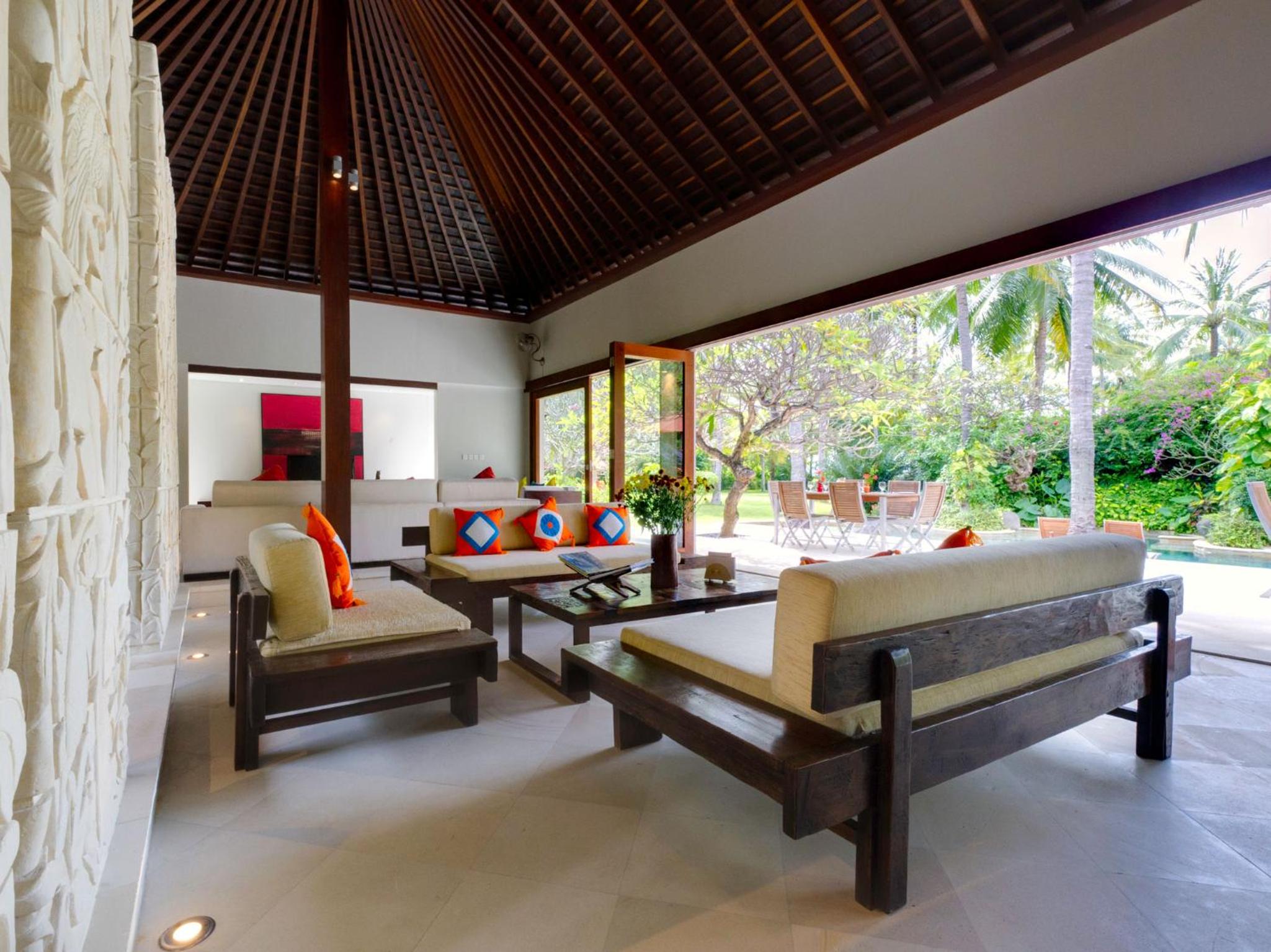 The Anandita Absolute Beach Front villa, by Elite Havens view 5