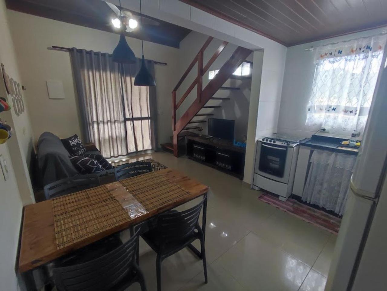 Casa localizada a 7 minutos da Praia Grande em Ubatuba