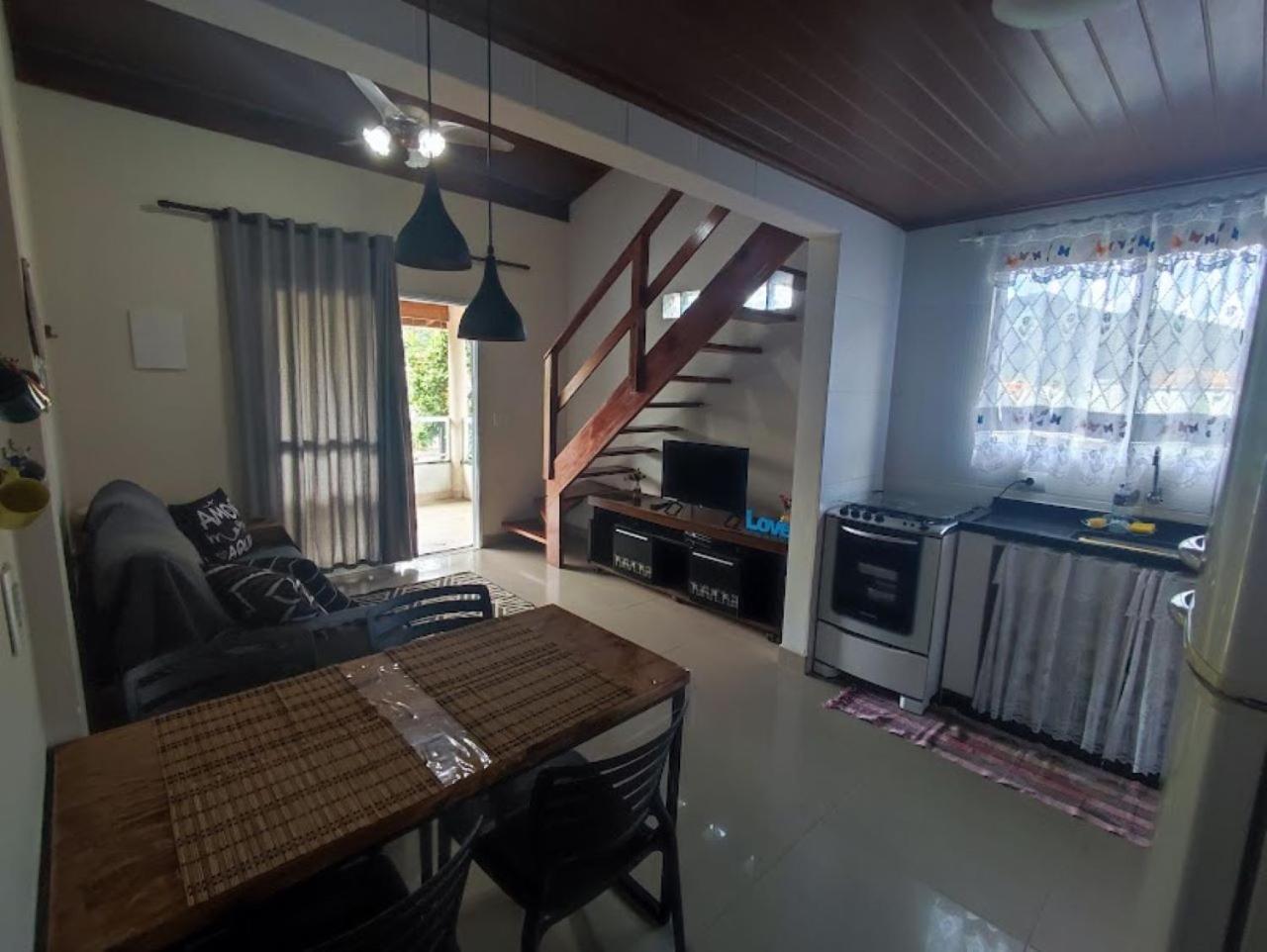 Casa localizada a 7 minutos da Praia Grande em Ubatuba