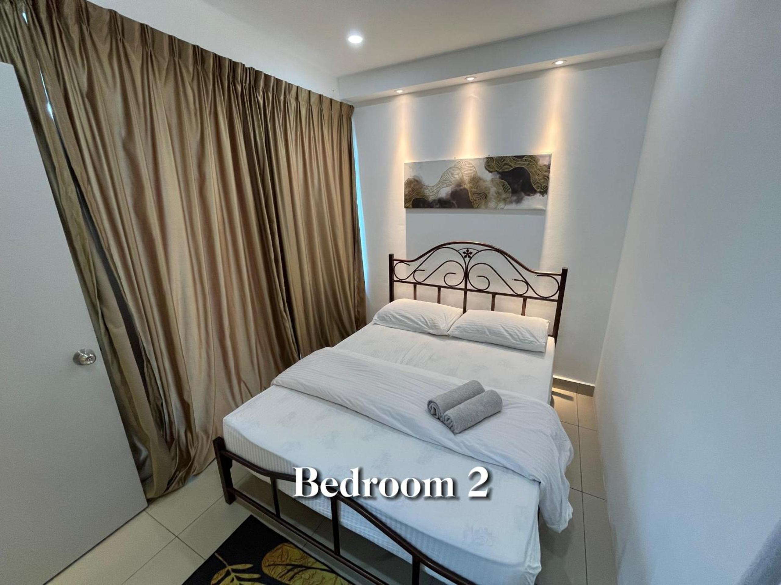 Apartment with 2 Bedrooms, Trefoil @ Setia City (Imperia Asia Guest House) photo 4