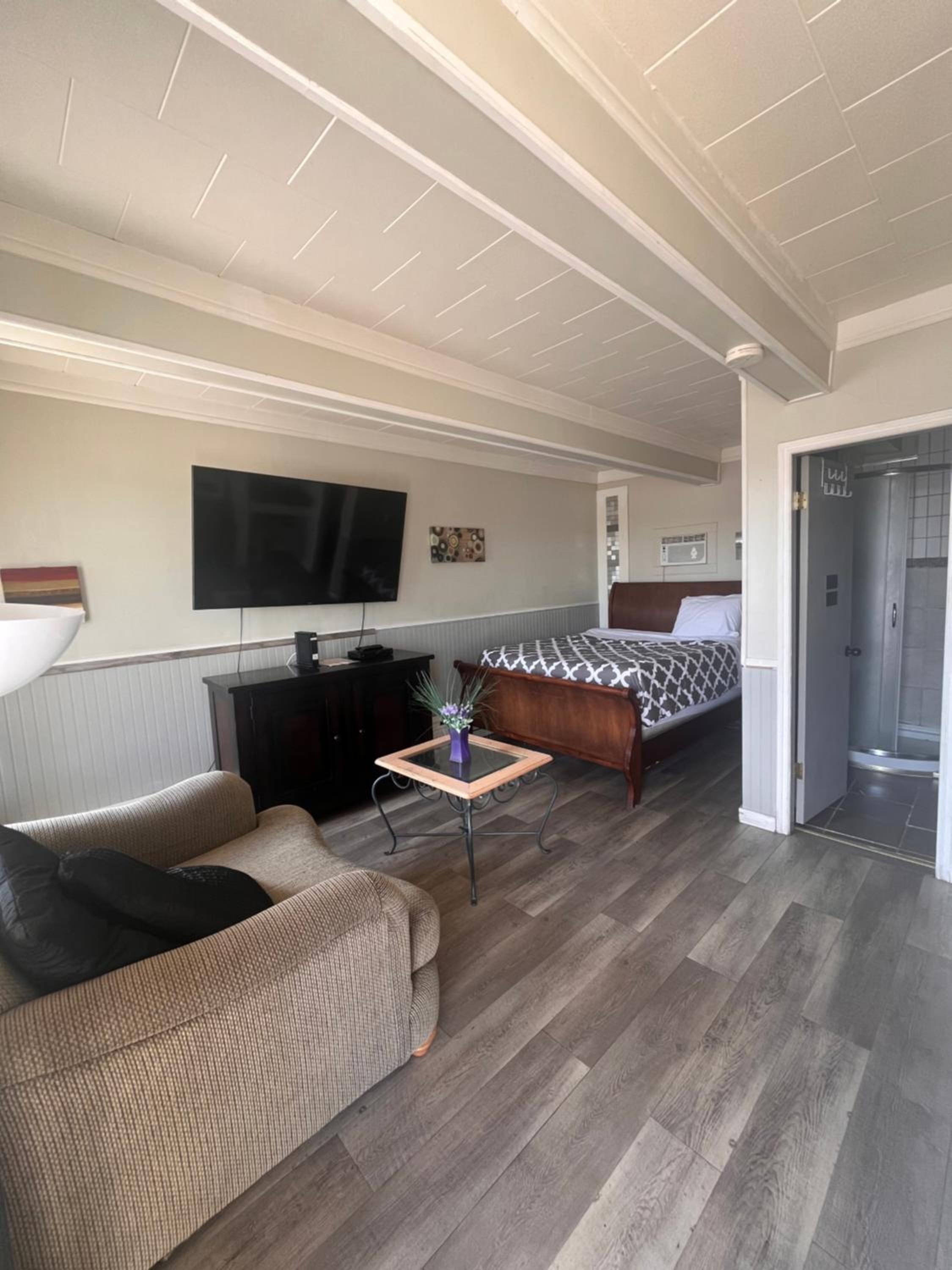 Caravan Motel