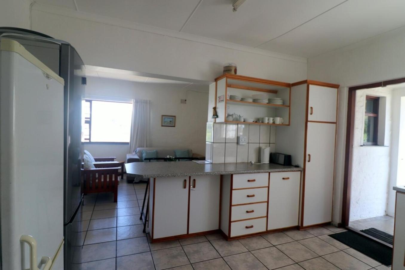 Zandleegte in Arniston view 4