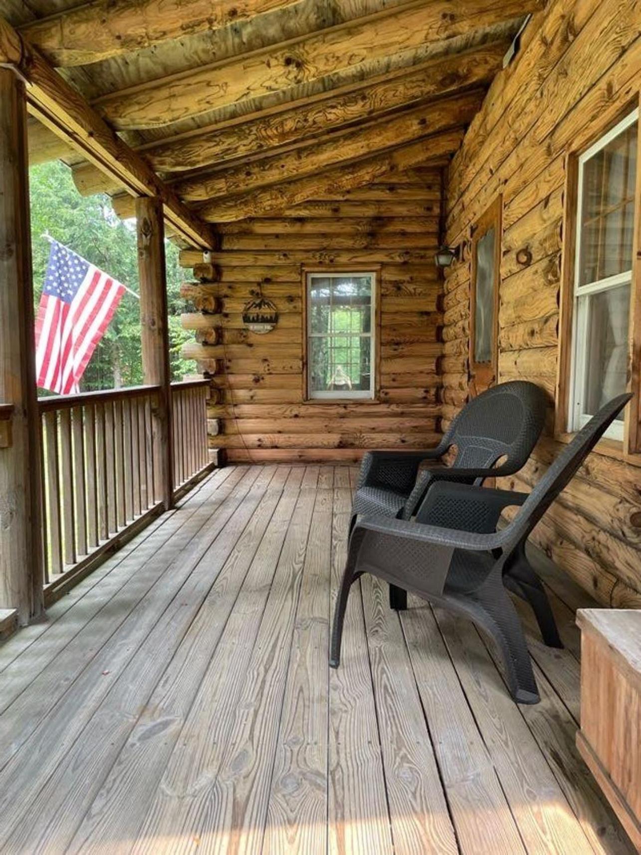 Cozy Log Cabin - Dog Friendly view 3