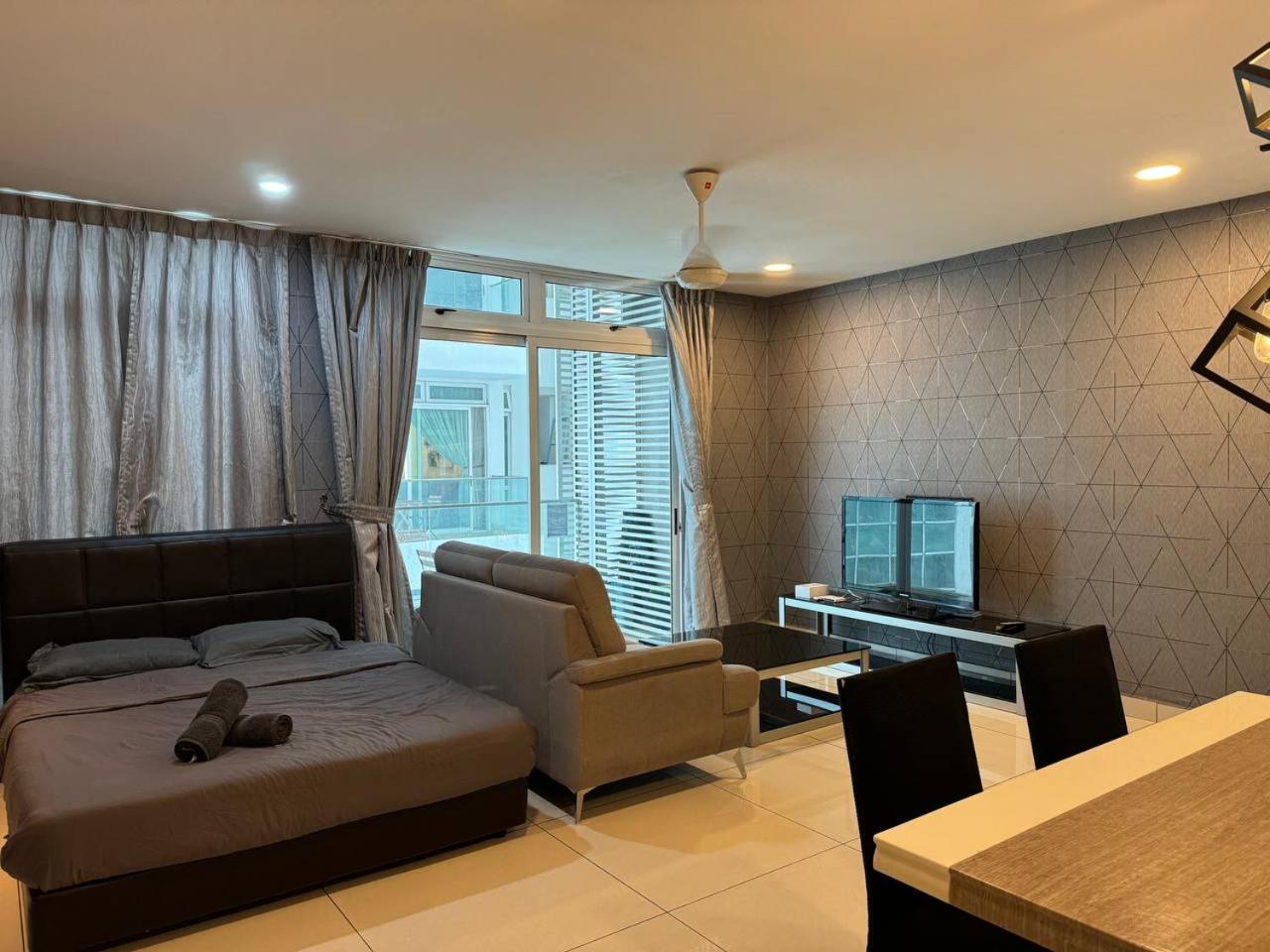 KSL Cosy B15 Tv Box Johor Bahru