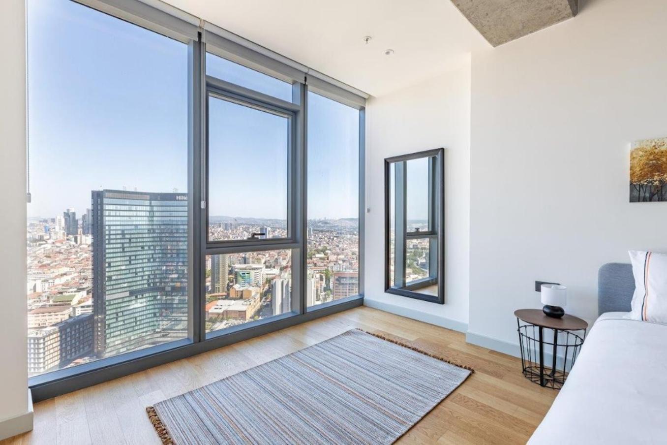 Beautiful Bright Deluxe 1BD Condo PoolViews! #311