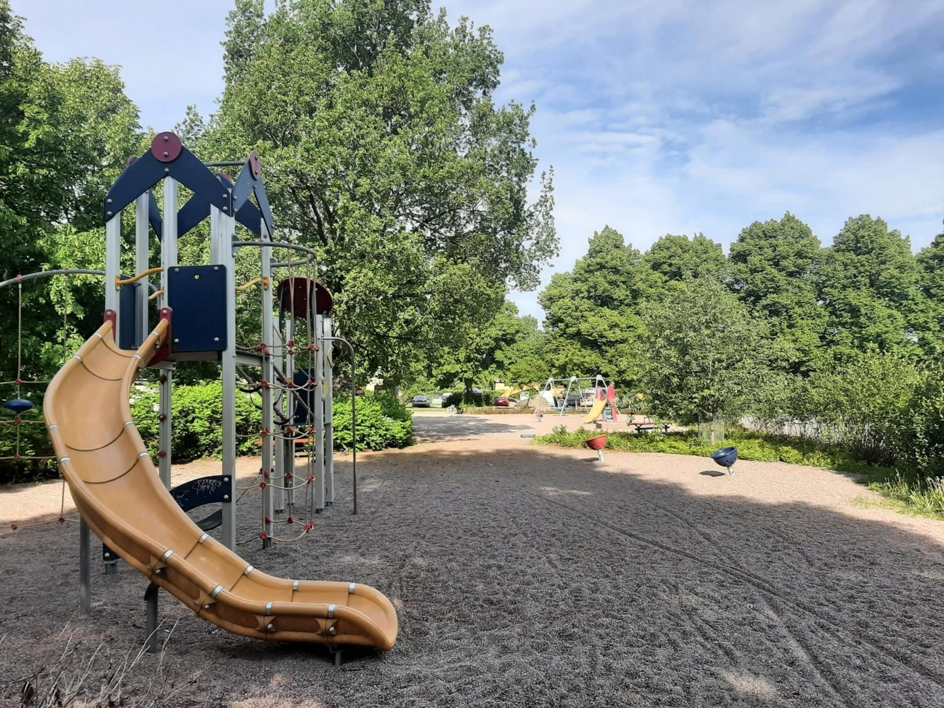 Viihtyisä ja tilava paritaloasunto hyvällä sijainnilla