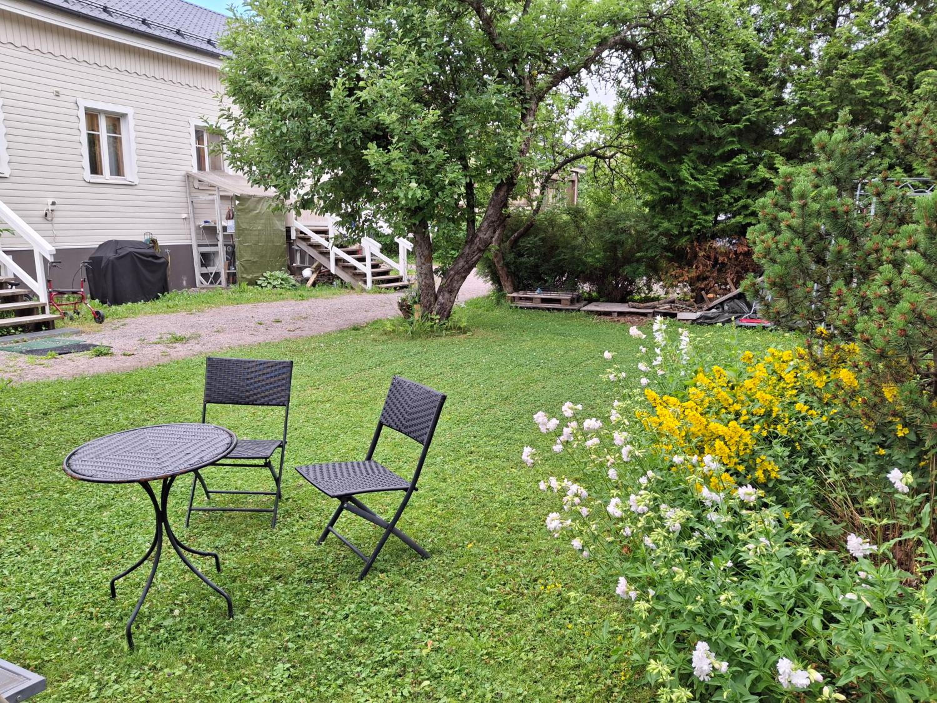 Viihtyisä ja tilava paritaloasunto hyvällä sijainnilla