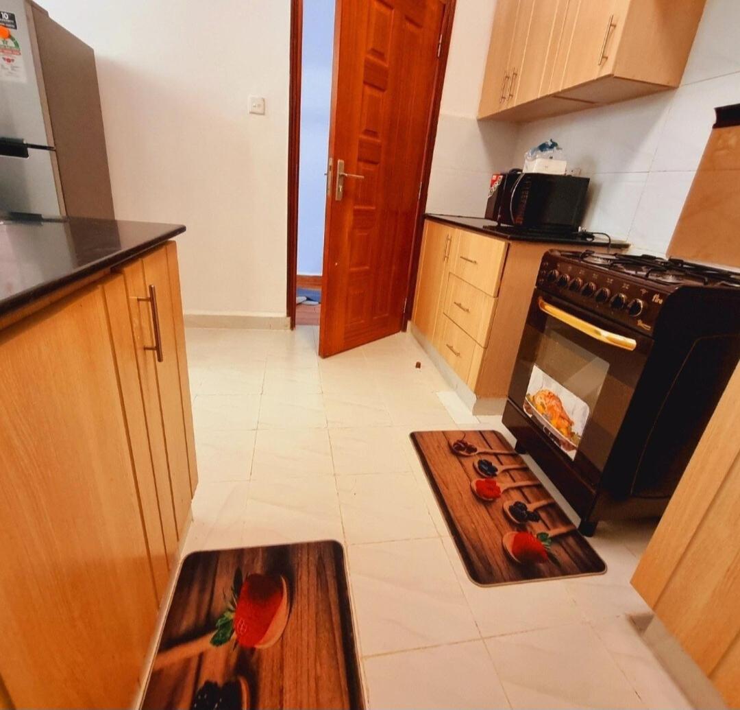 Rossyln Home close to Village Market, UN and Two Rivers Mall, photo 11