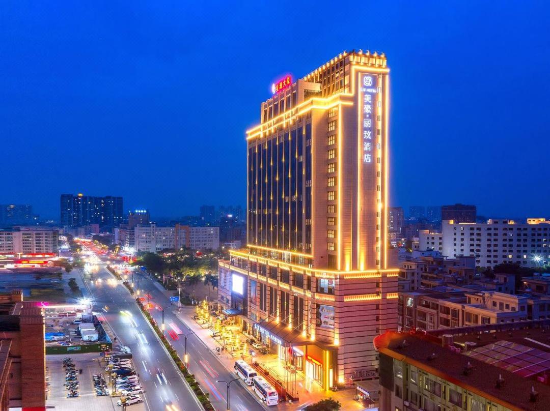 Mehood Lestie, Maoming Dianbai