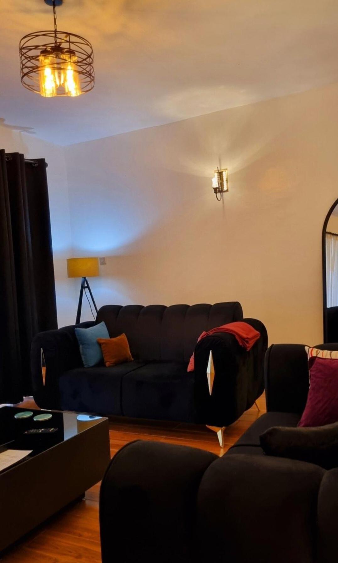Rossyln Home close to Village Market, UN and Two Rivers Mall, photo 13
