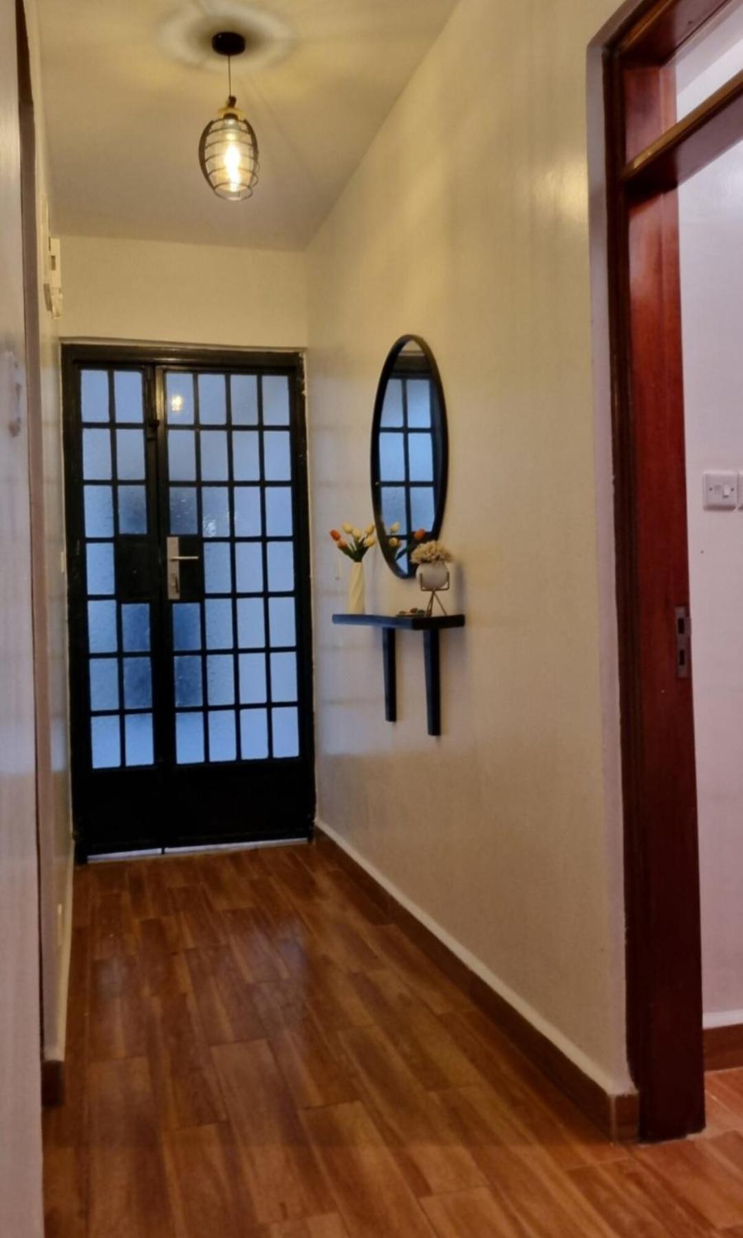 Rossyln Home close to Village Market, UN and Two Rivers Mall, photo 15