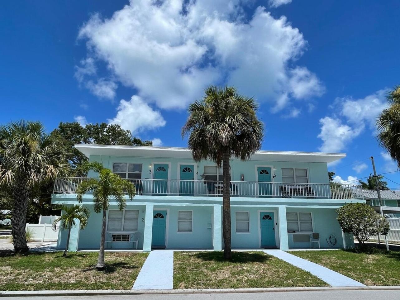 Hidden Coastal Retreat 4 - main view