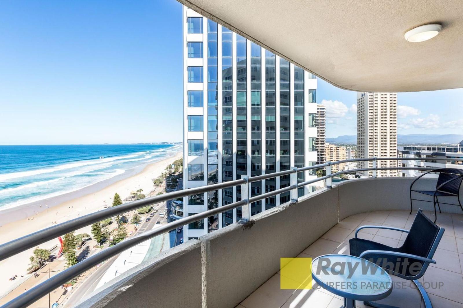 Stunning OCEAN VIEWS in 2 Bedroom Unit at Zenith - Q Stay