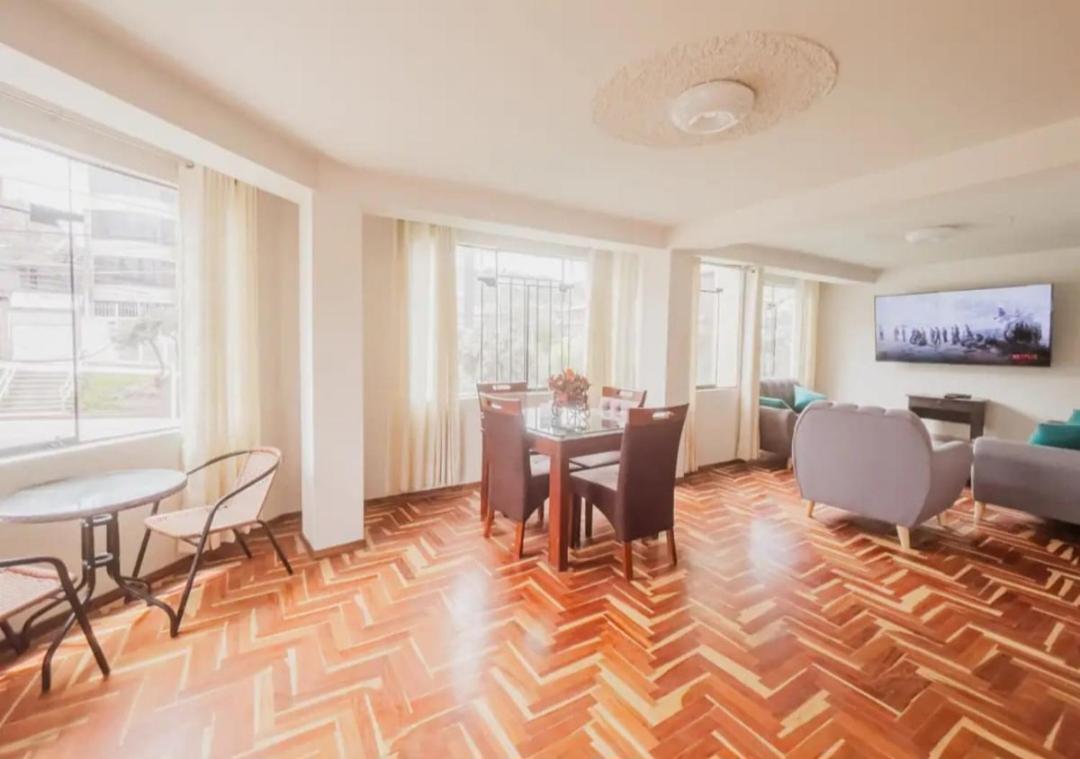 Apart Deluxe Miraflores view 4