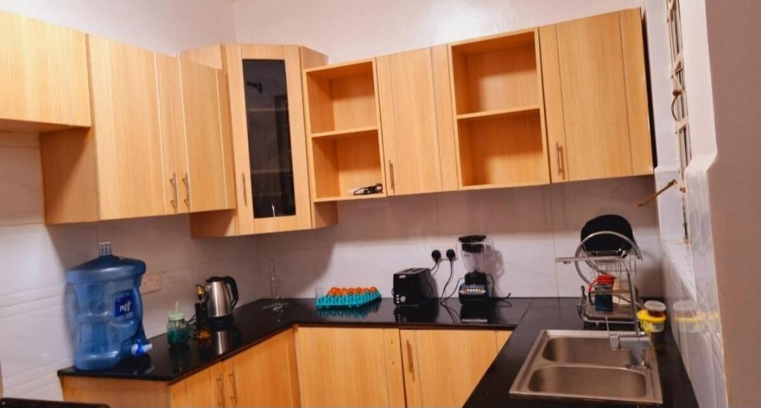 Rossyln Home close to Village Market, UN and Two Rivers Mall, photo 27