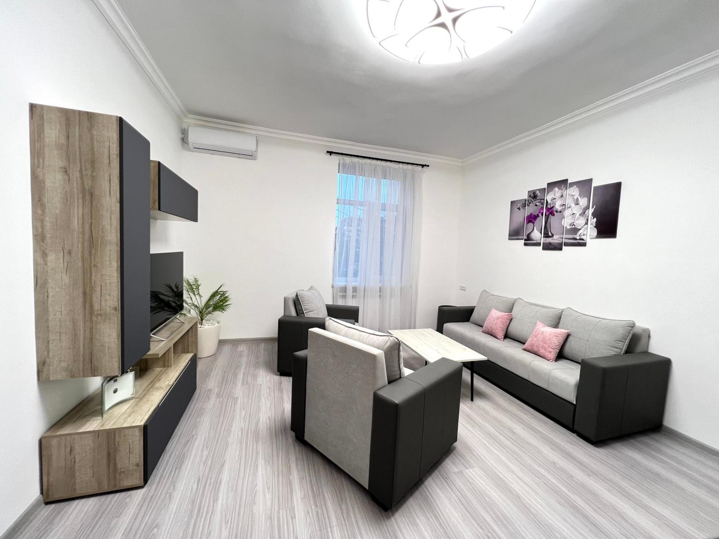 Luxe Apartment Komitas