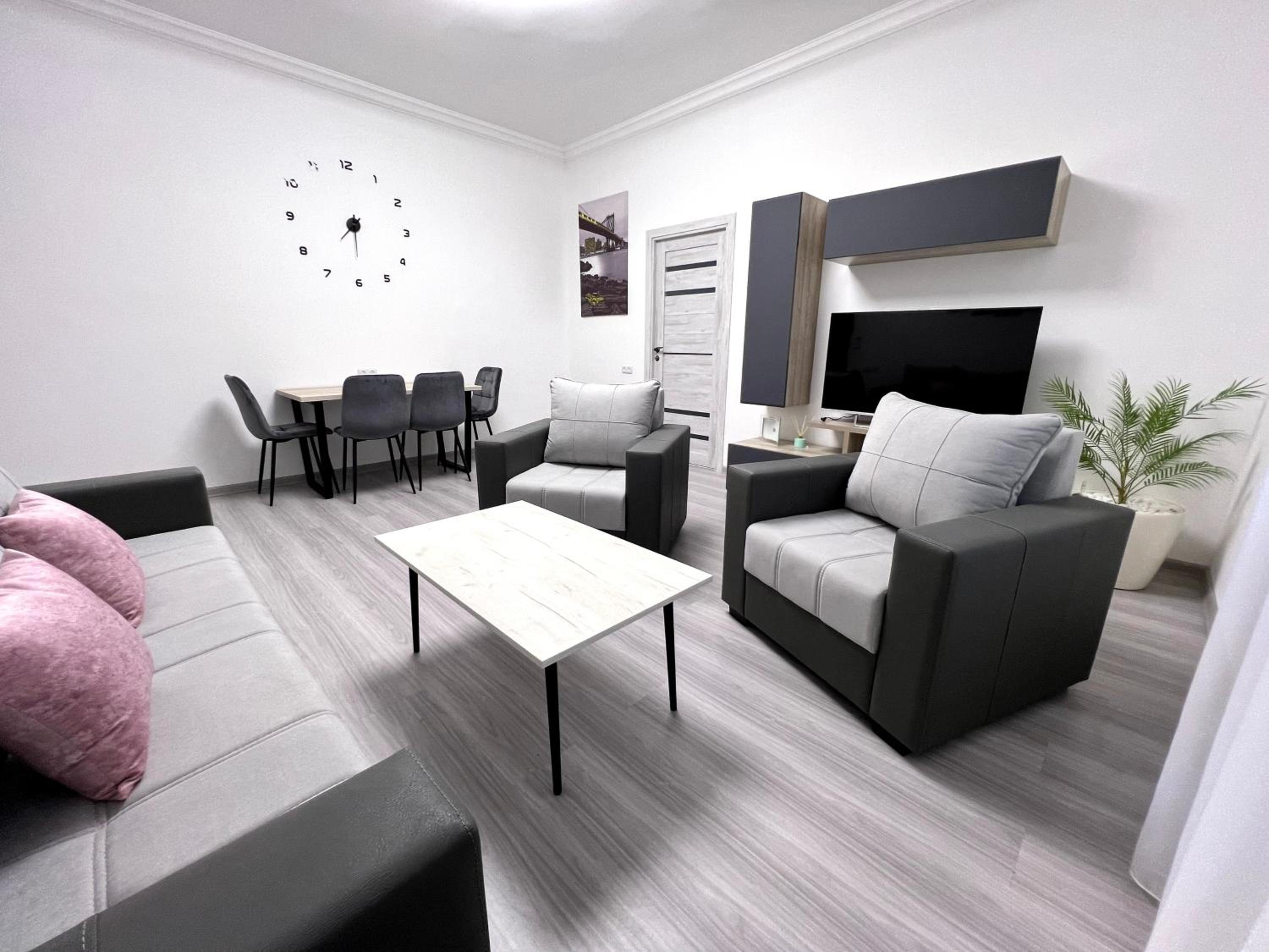 Luxe Apartment Komitas