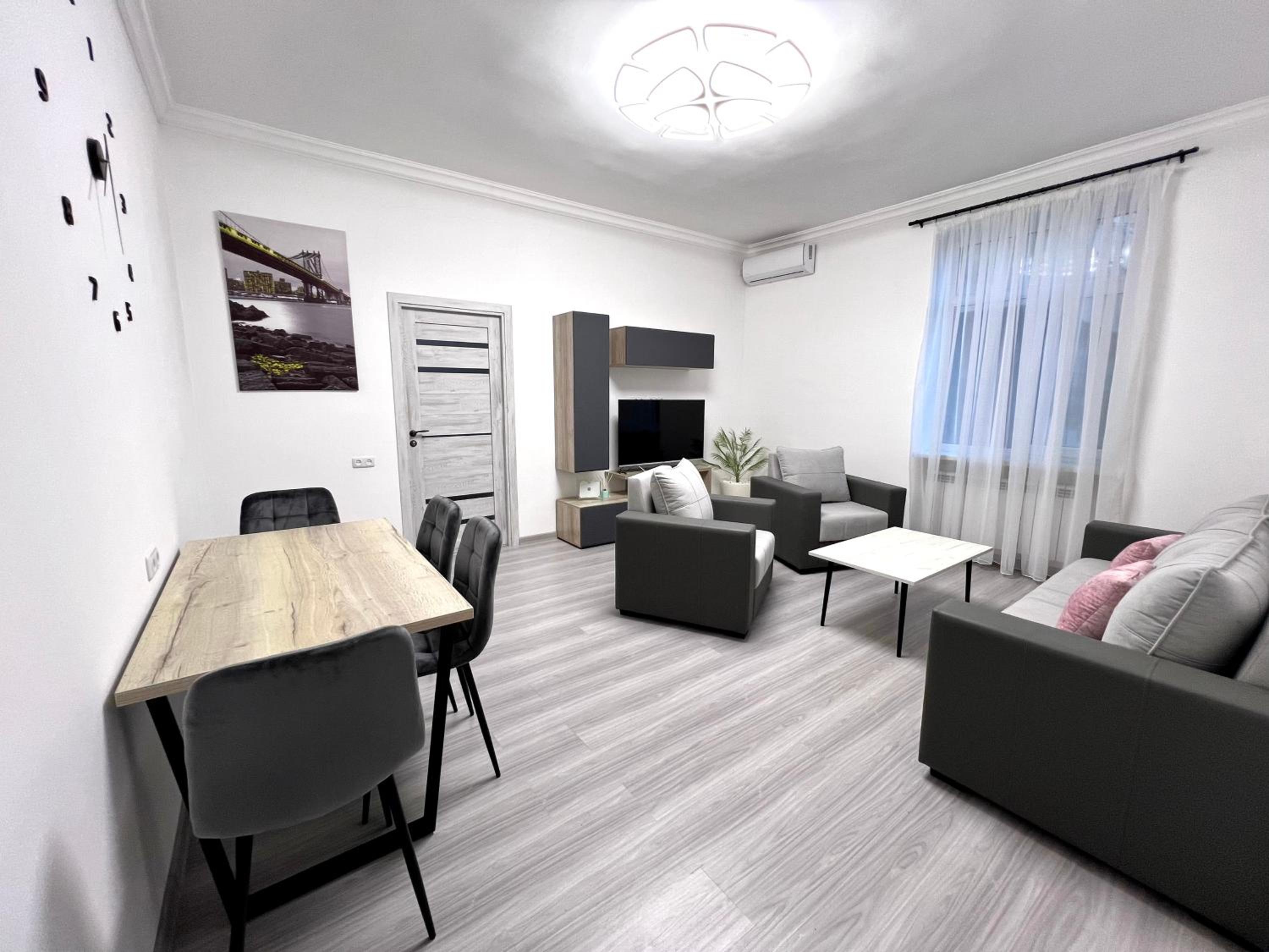 Luxe Apartment Komitas