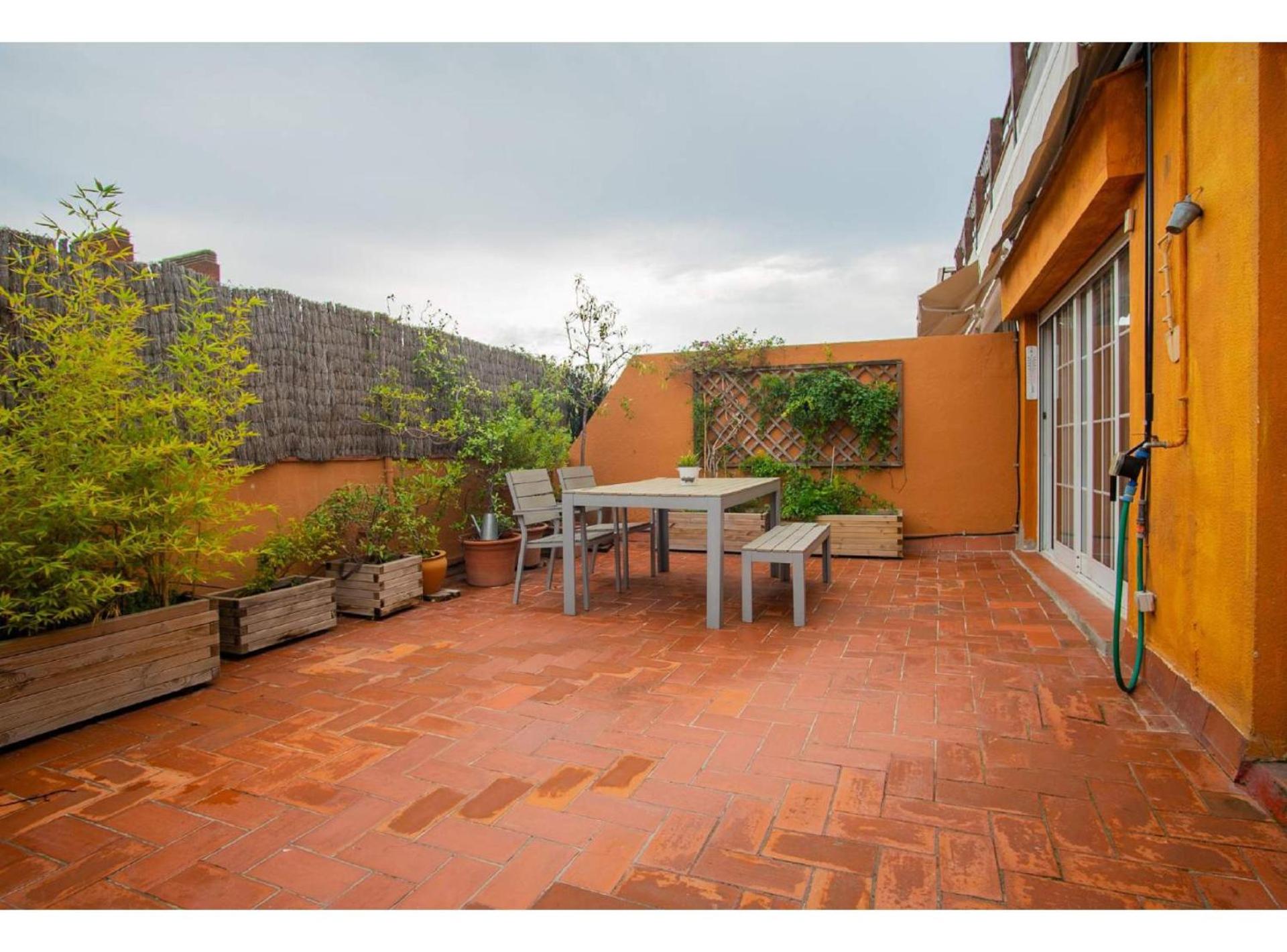 BALMES - Atico con terraza en Sant Gervasi