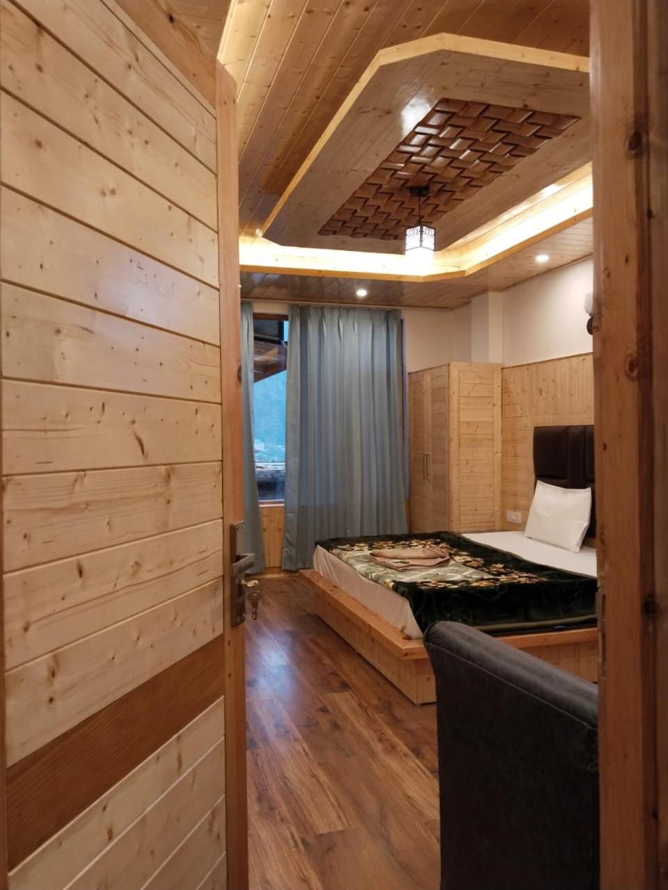 Mylo 4BHK view 3