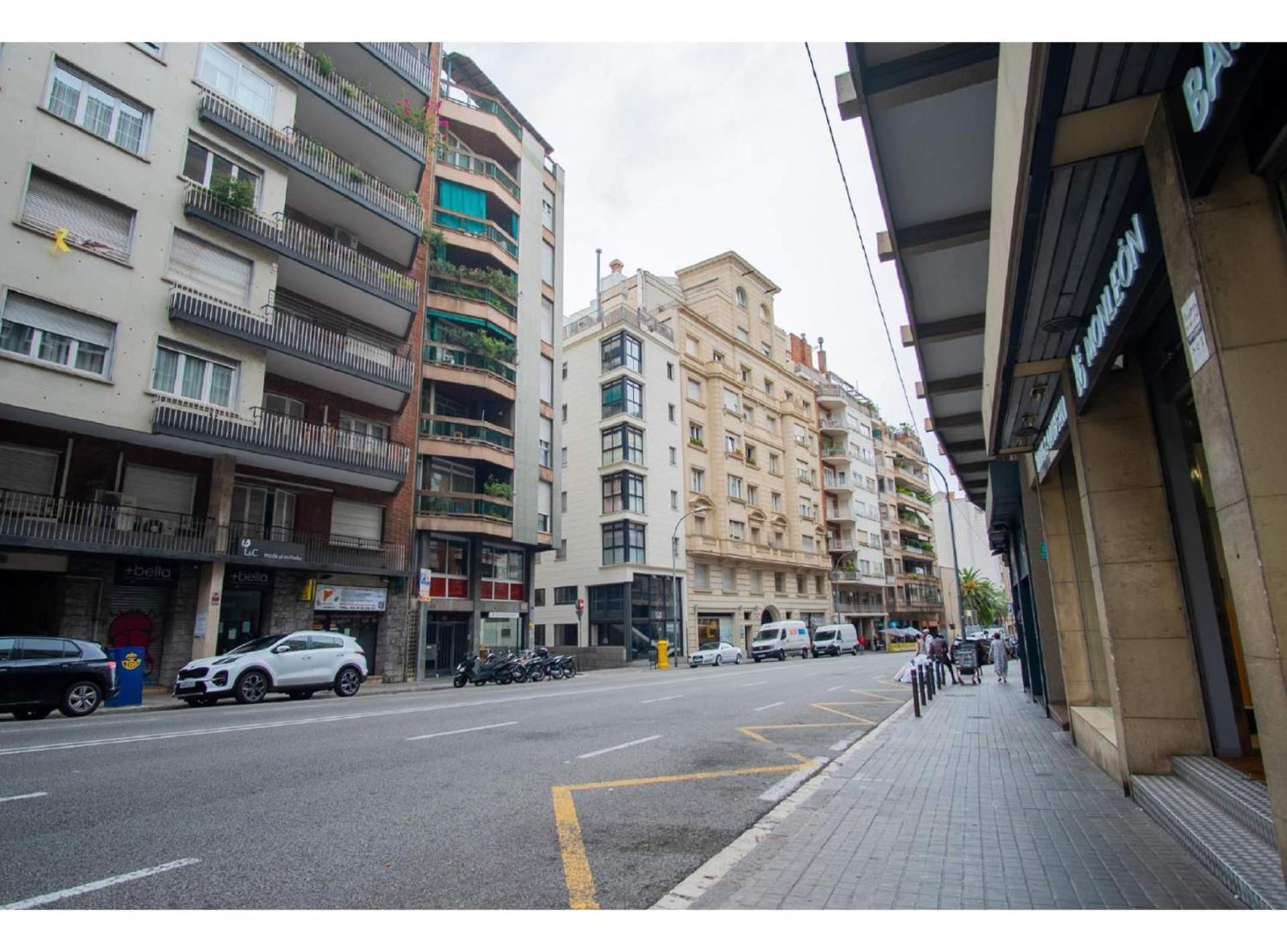 BALMES - Atico con terraza en Sant Gervasi
