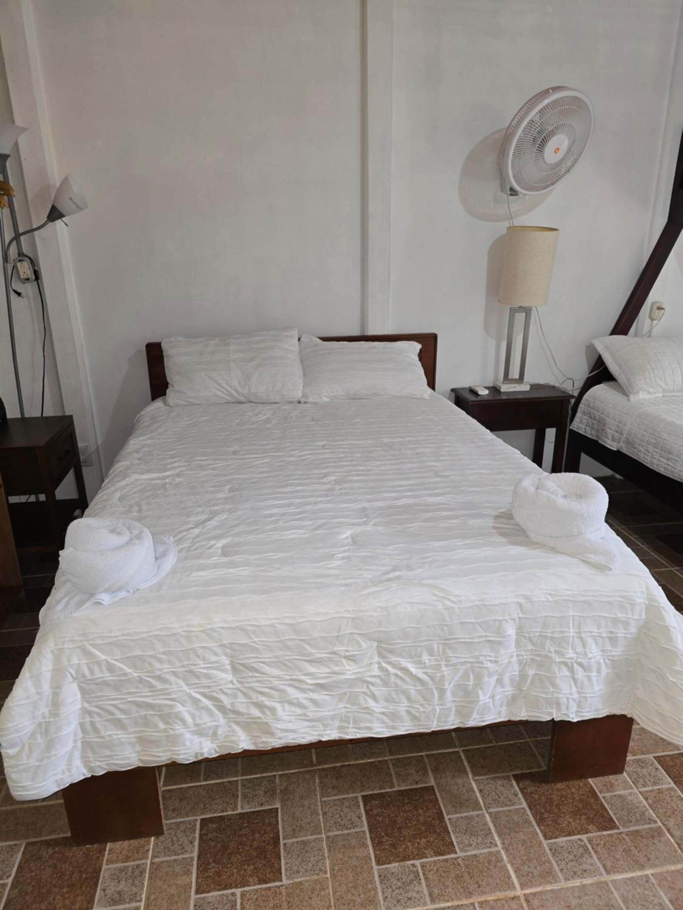 Tortuguero Hill Rooms