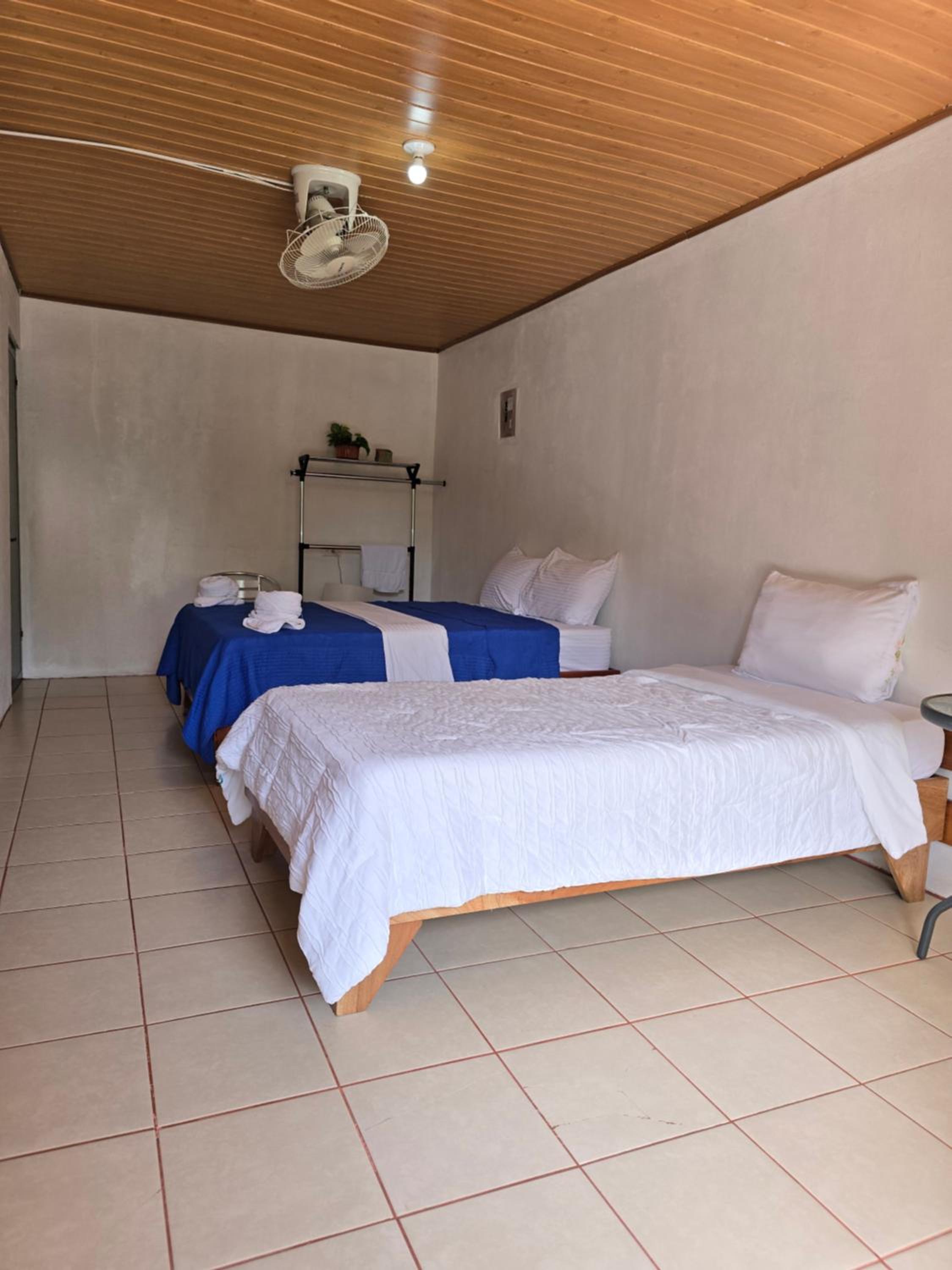 Tortuguero Hill Rooms
