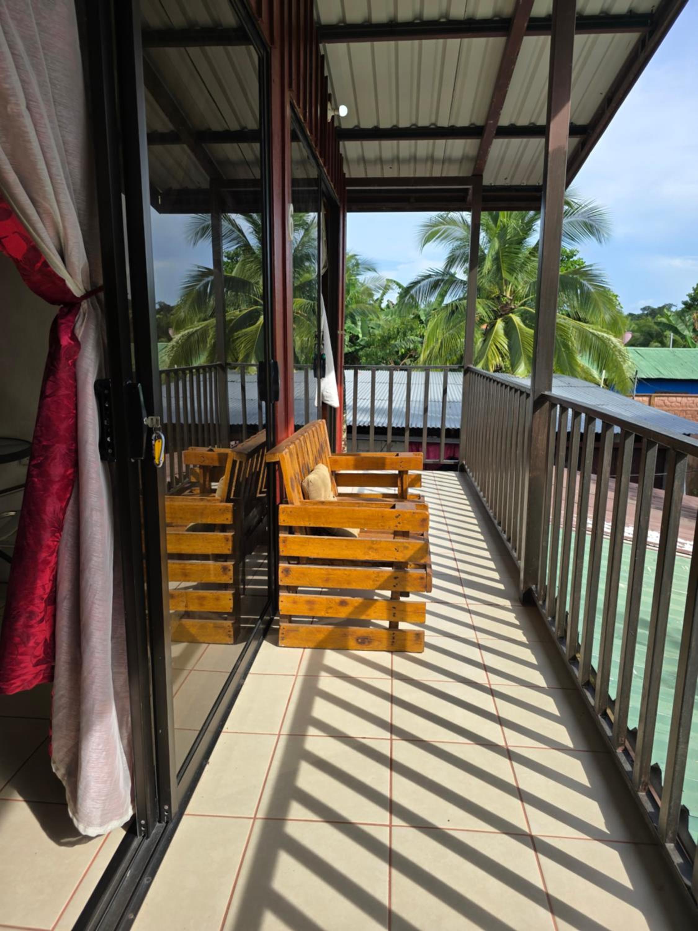 Tortuguero Hill Rooms