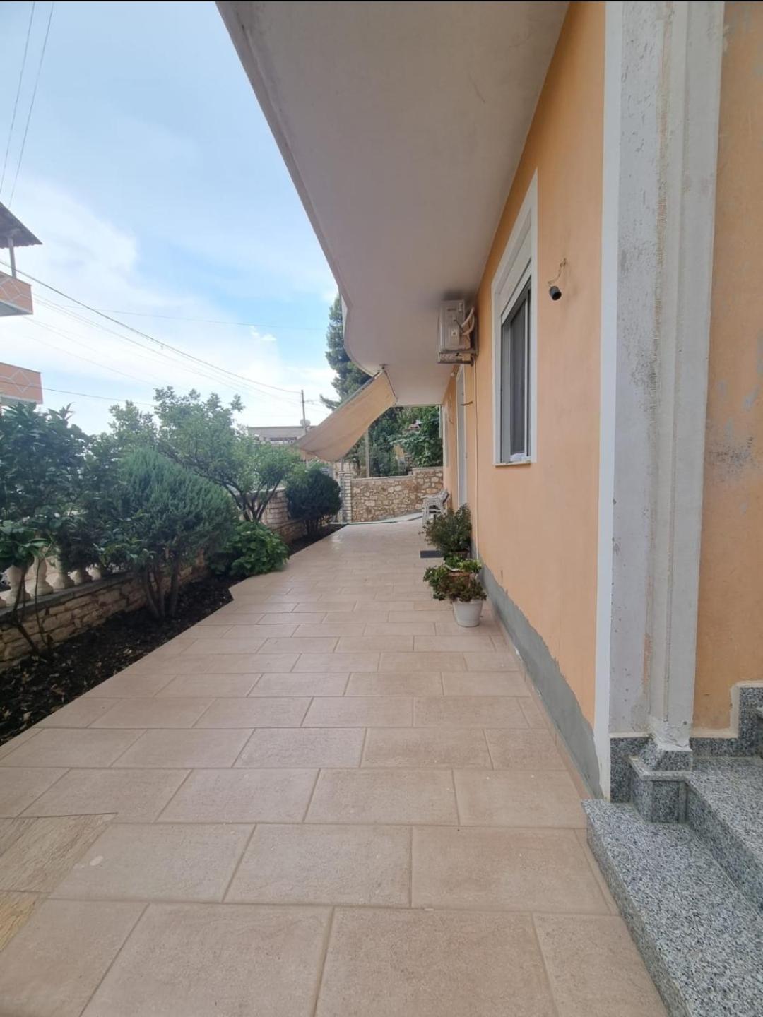 Ares Apartaments