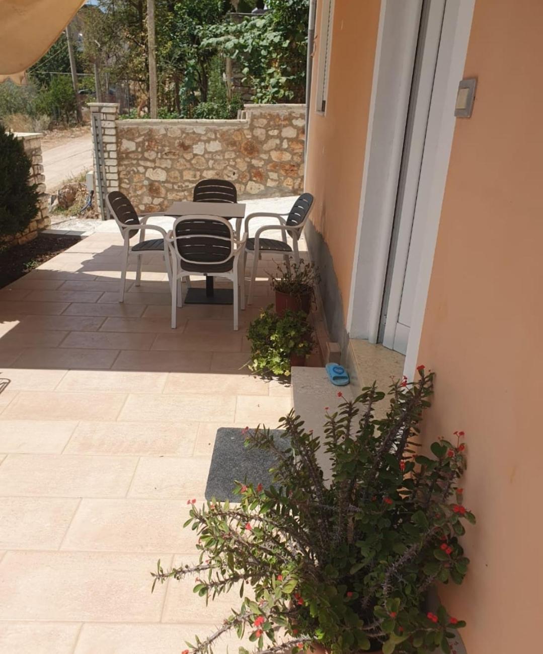 Ares Apartaments