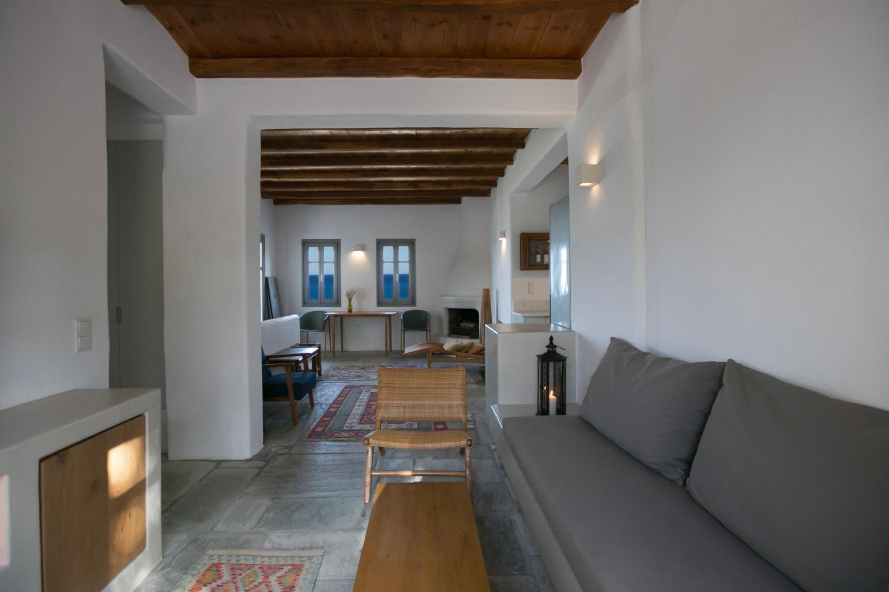 Seafront Villa Stoa in Dryos view 5