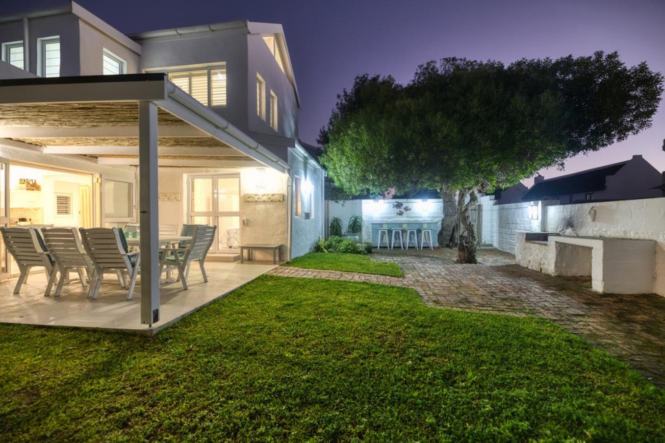 Arniston House