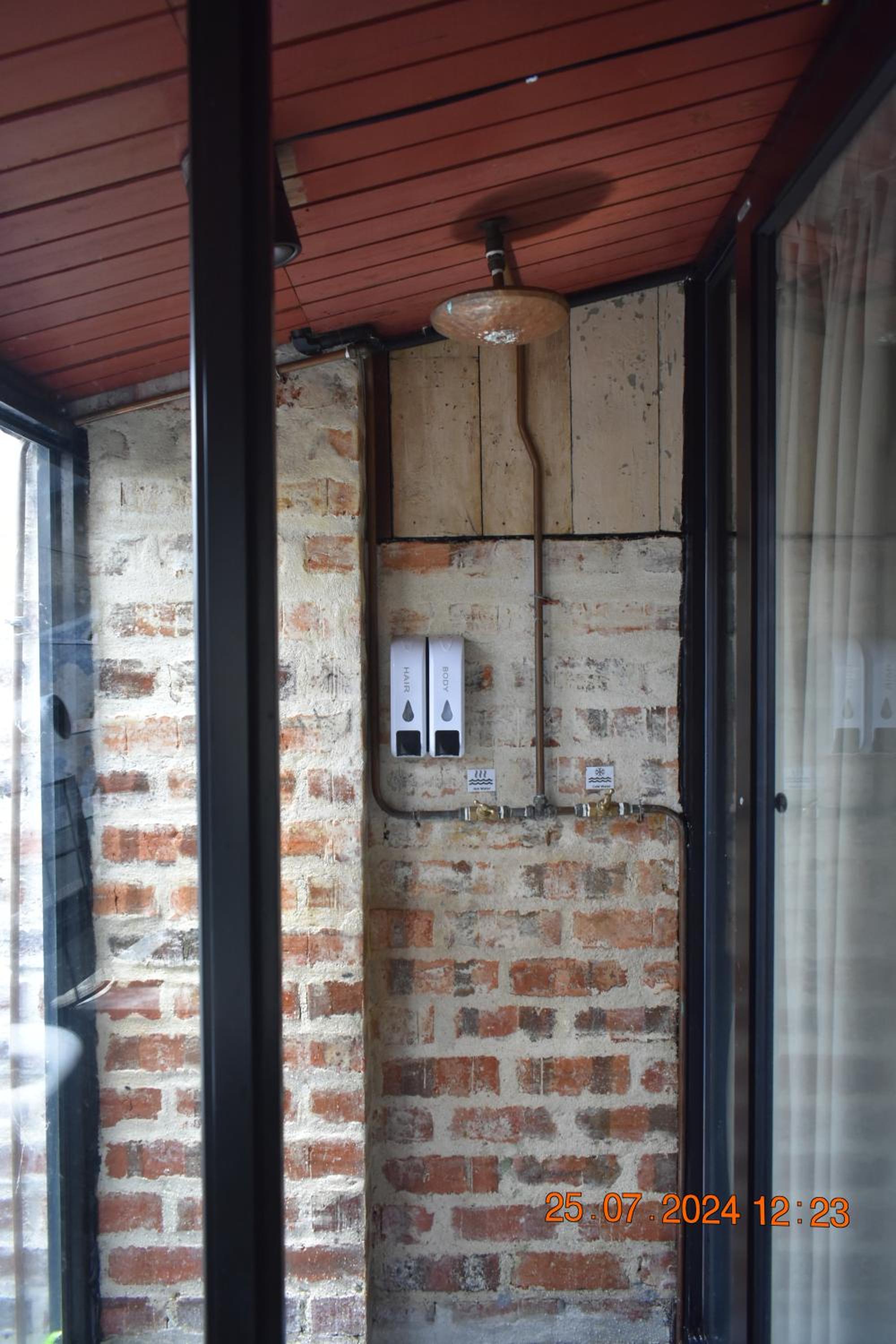 Frenz Republic - SELF CHECK IN, photo 9