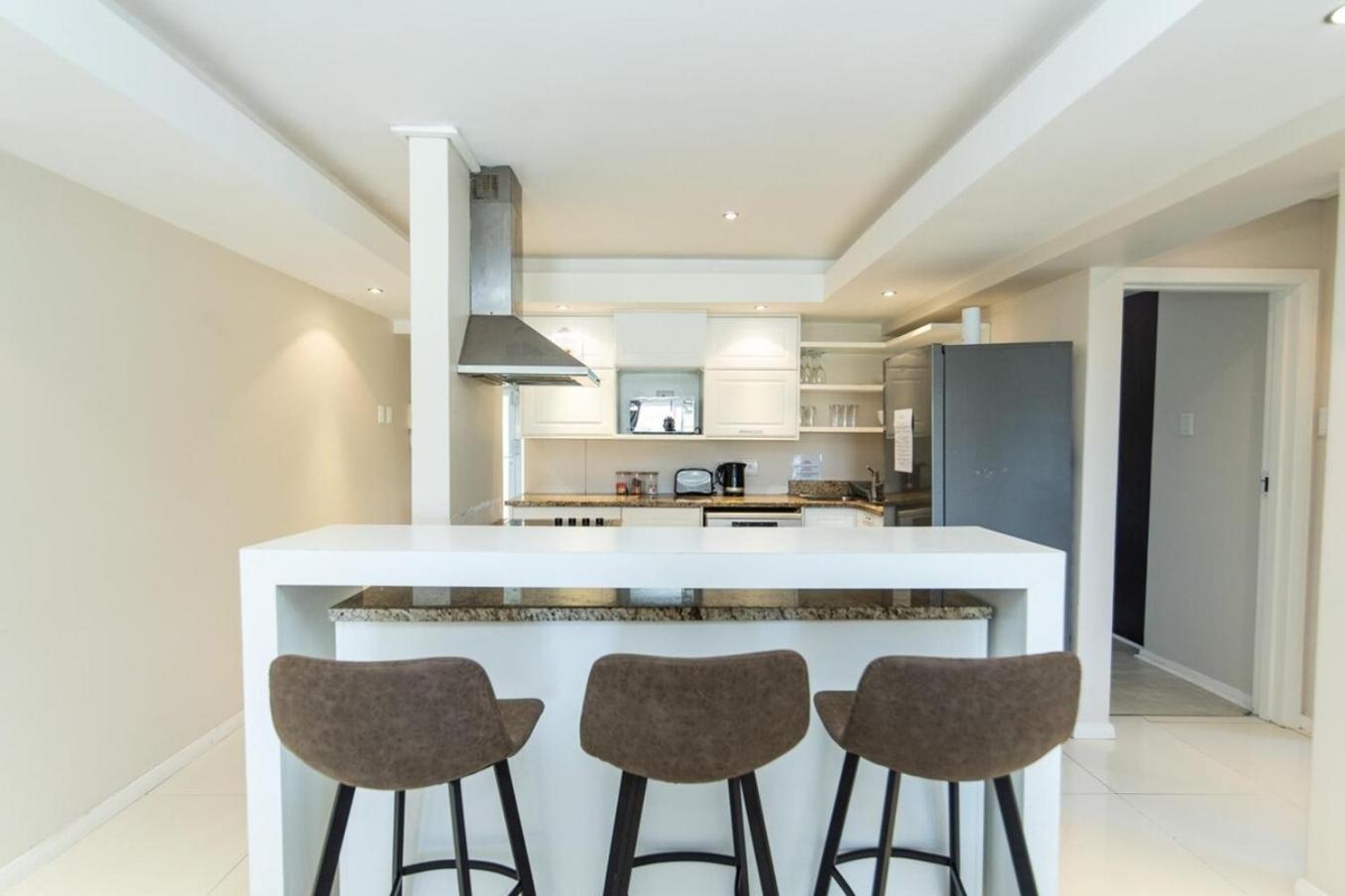 The Pearls 3B luxury apartment view 3