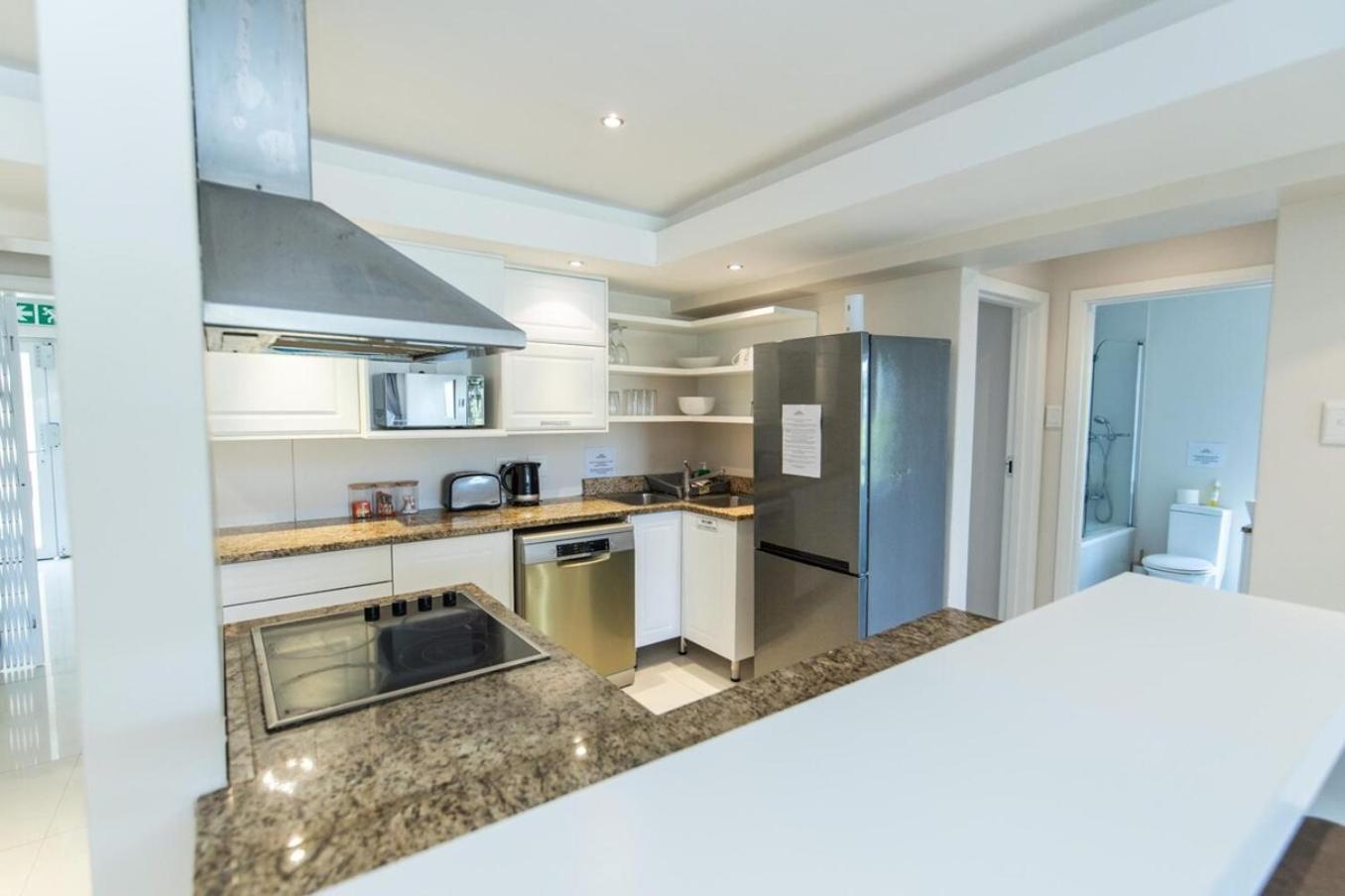 The Pearls 3B luxury apartment view 4