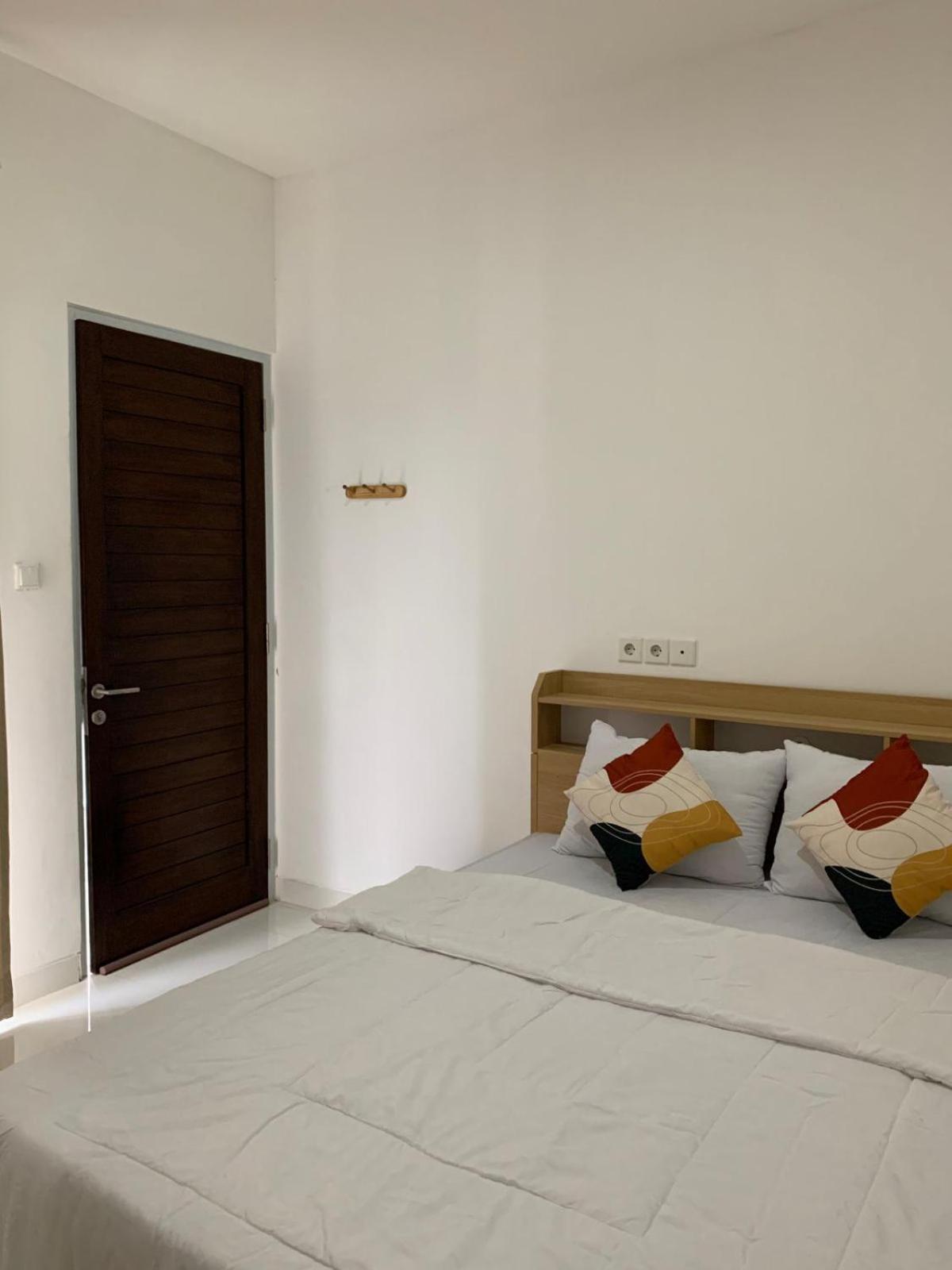 Dream Villa Modern 3 Bedrooms in Jimbaran view 4