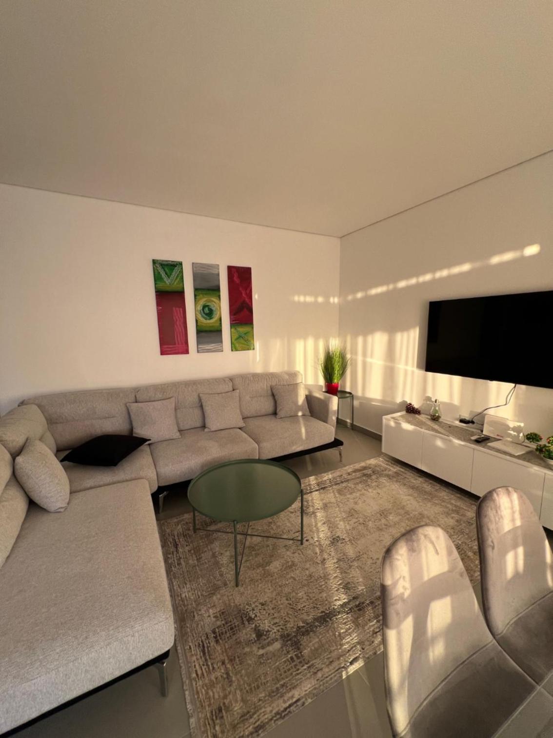 Rent Apartament Lalzy Bay